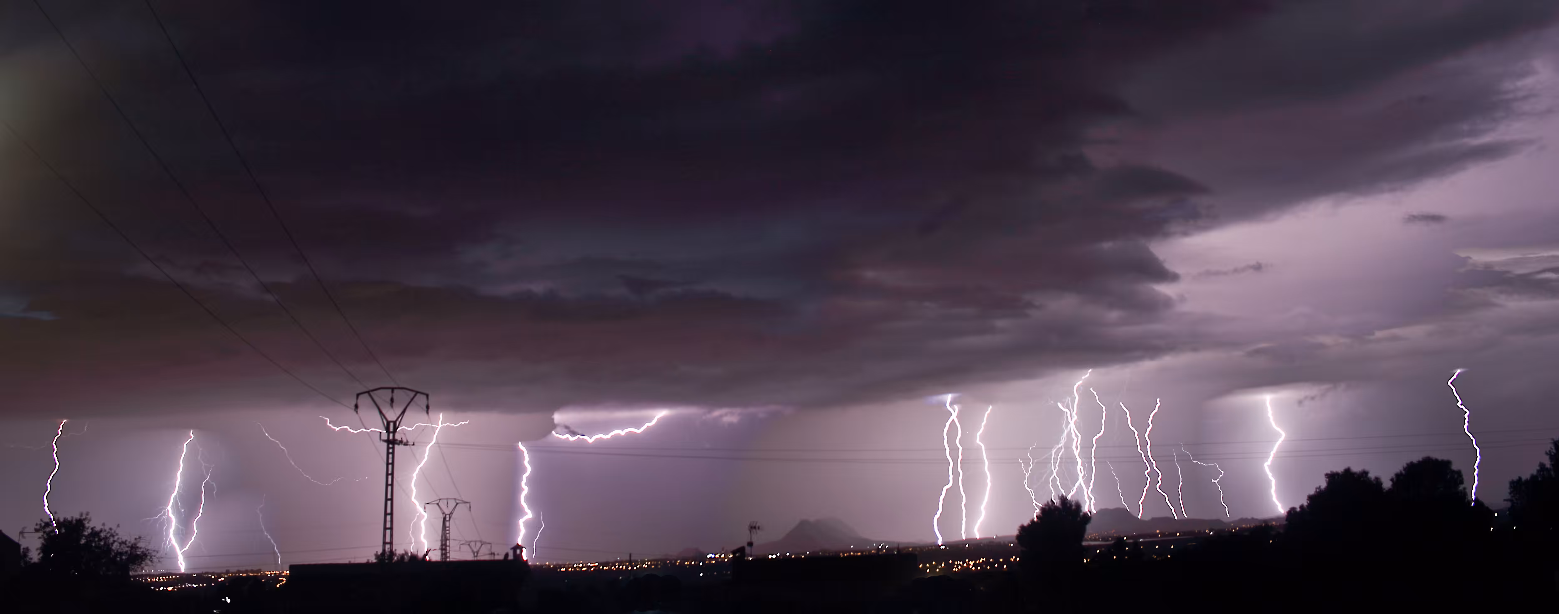 The storm approaches.