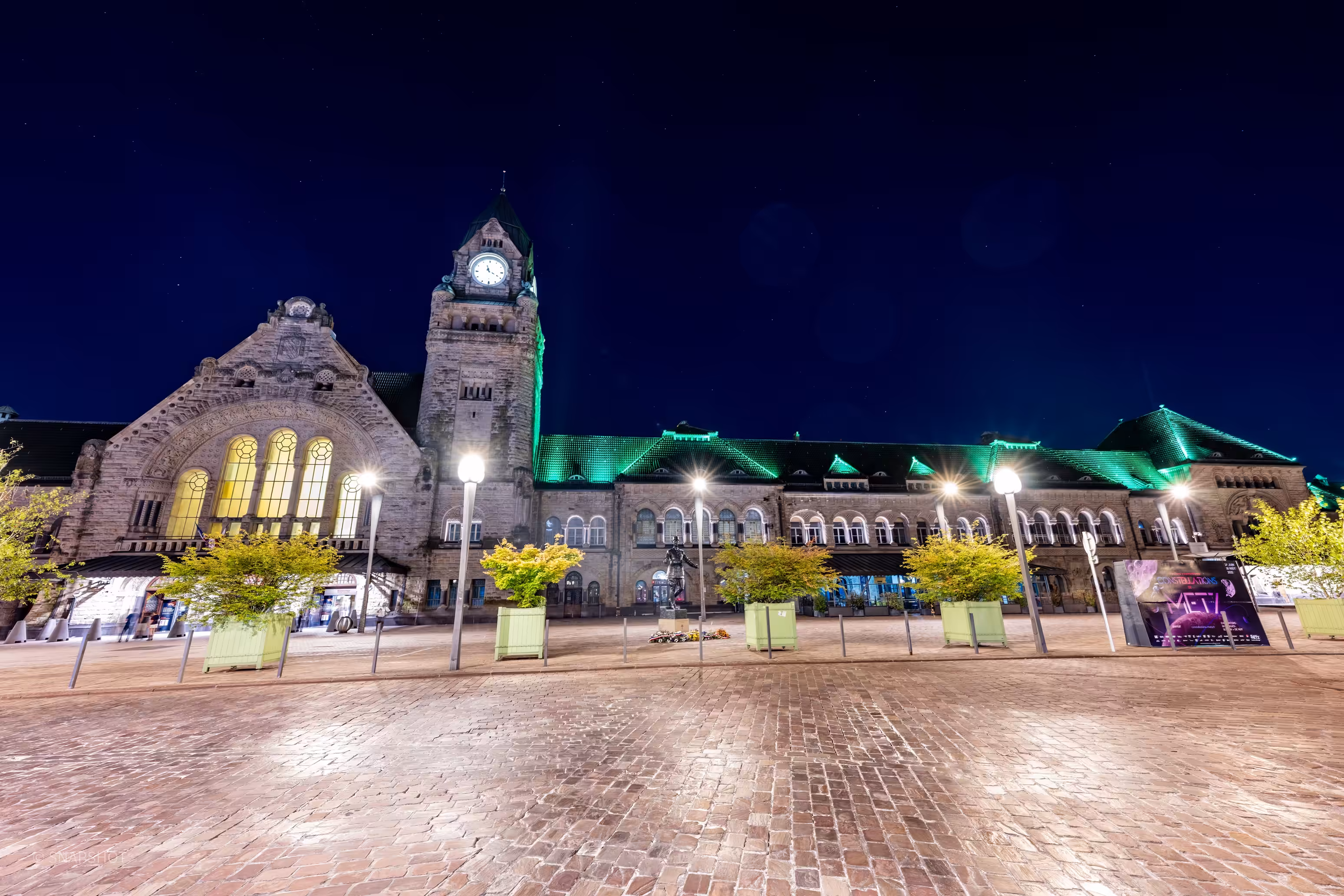NIGHWALK: TrainStation