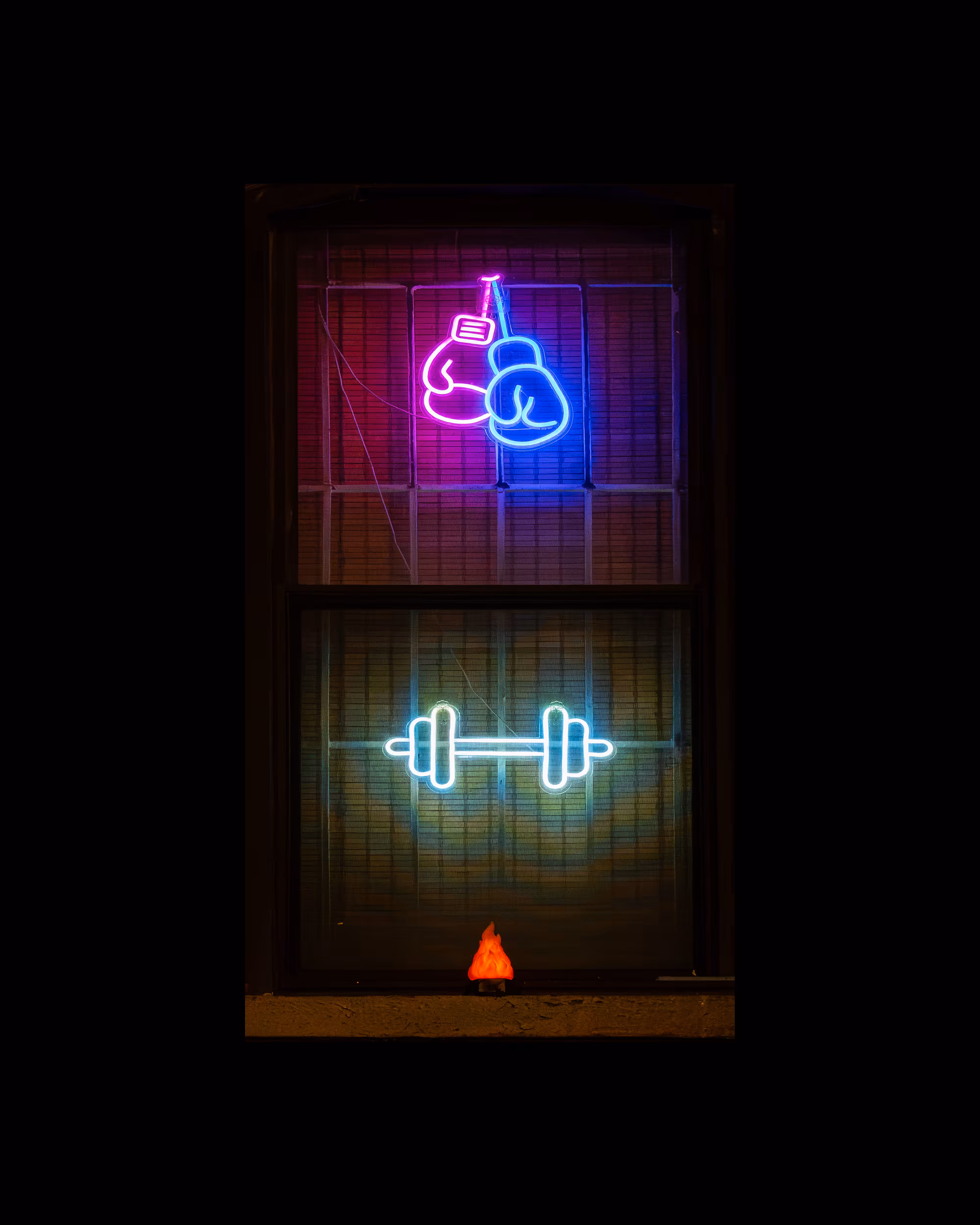 WINDOW 822