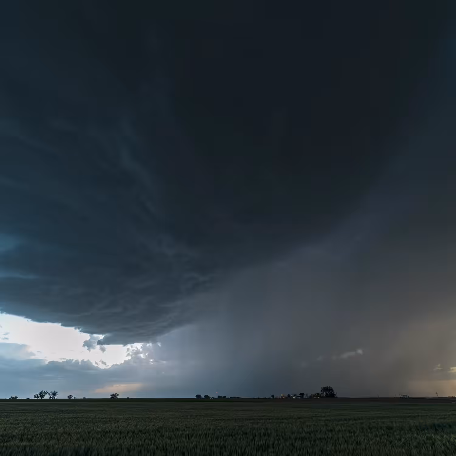 Endless Storms: #2 - Thunder Roars