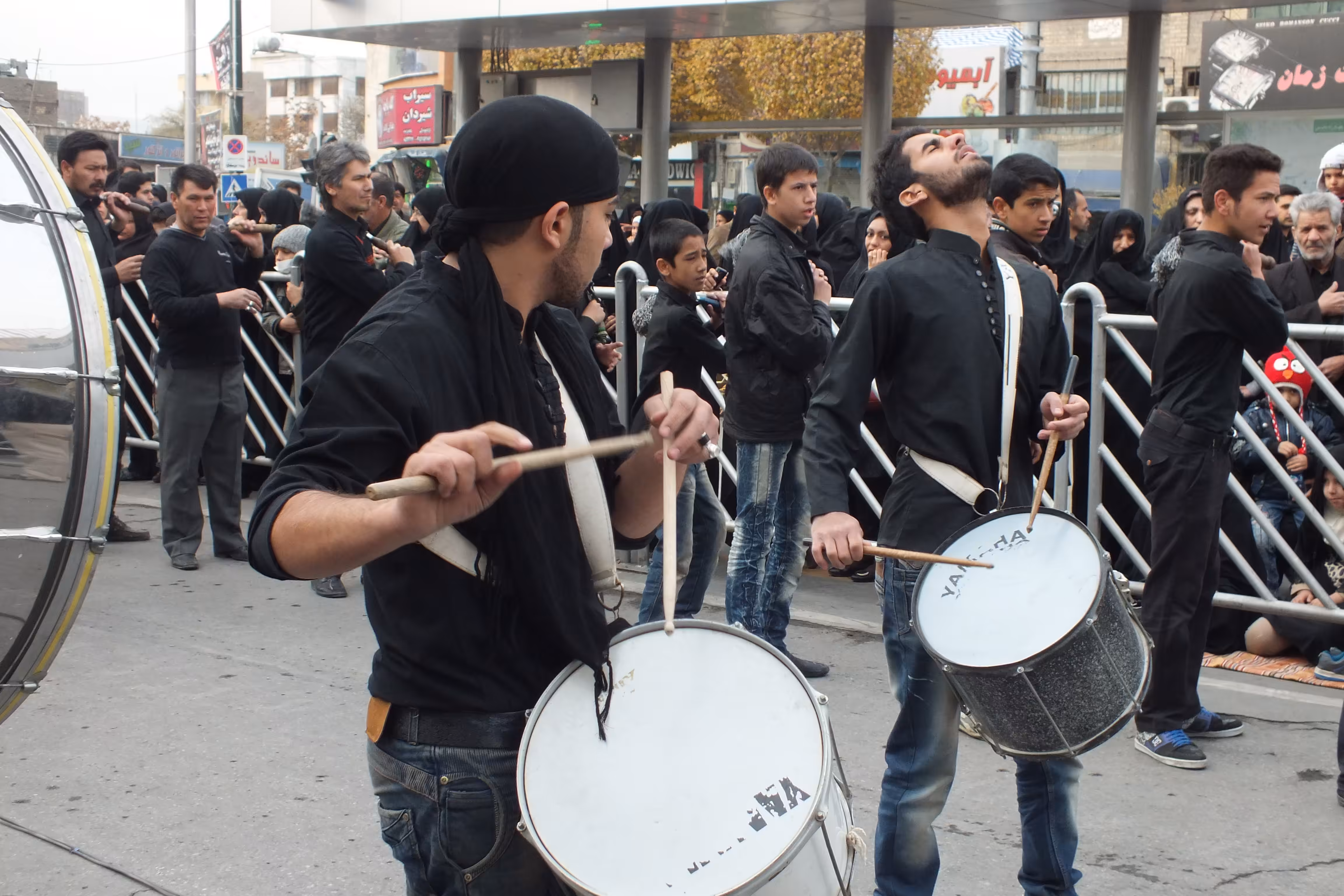 Drumming2