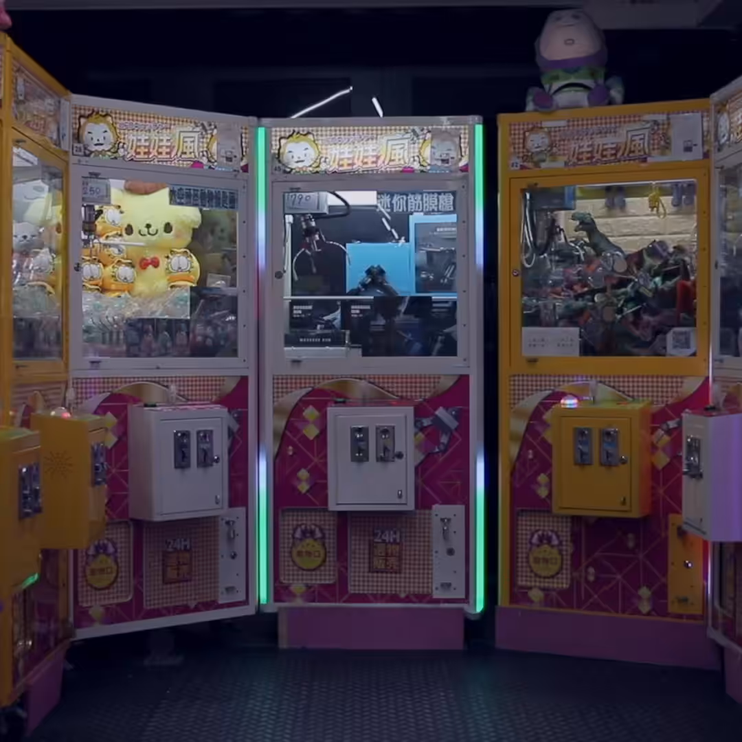 Lock-in Vending Machine 010