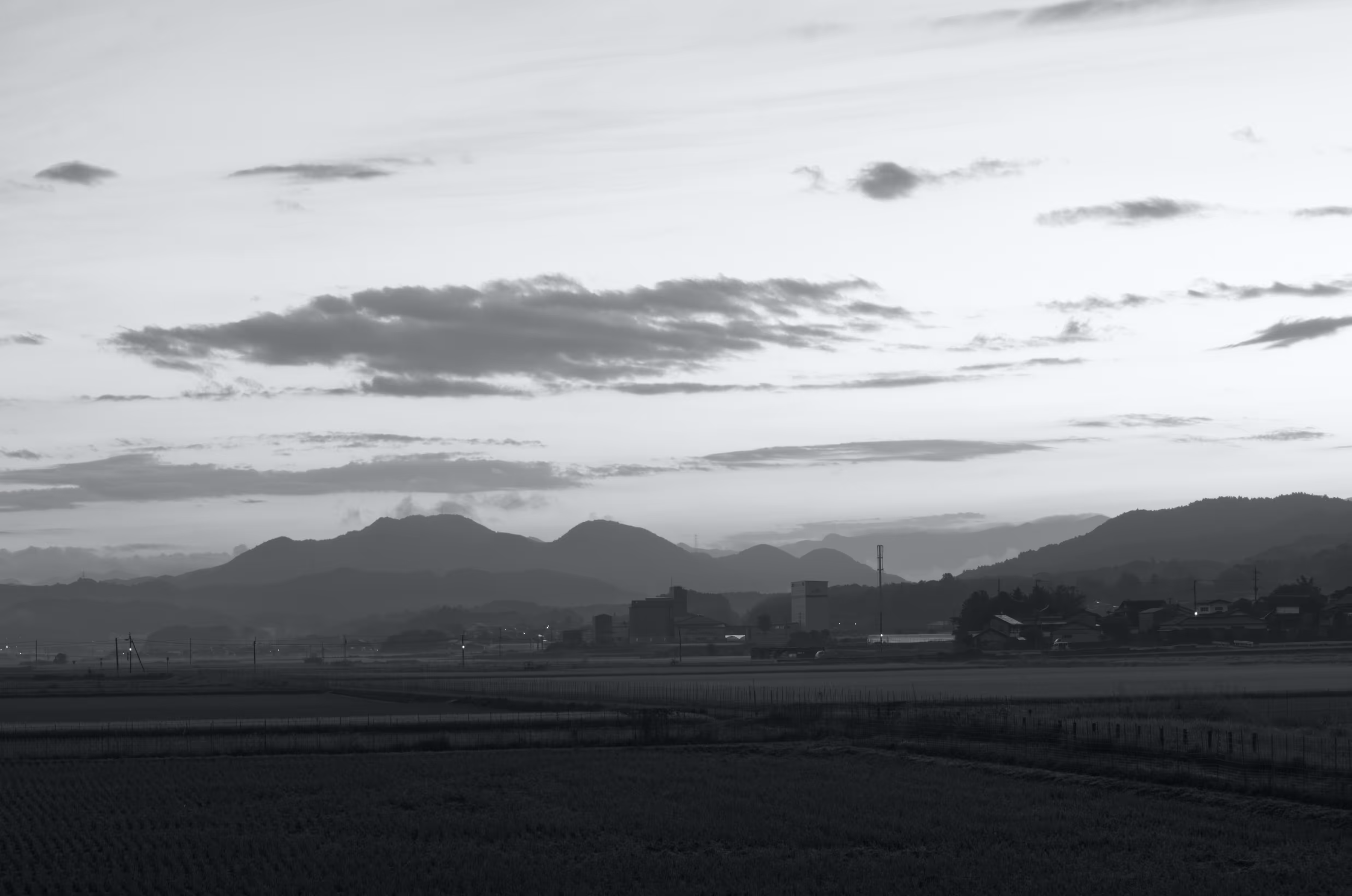 Heaven Series: Rarible Edition – Edge of Heaven (Monochrome)