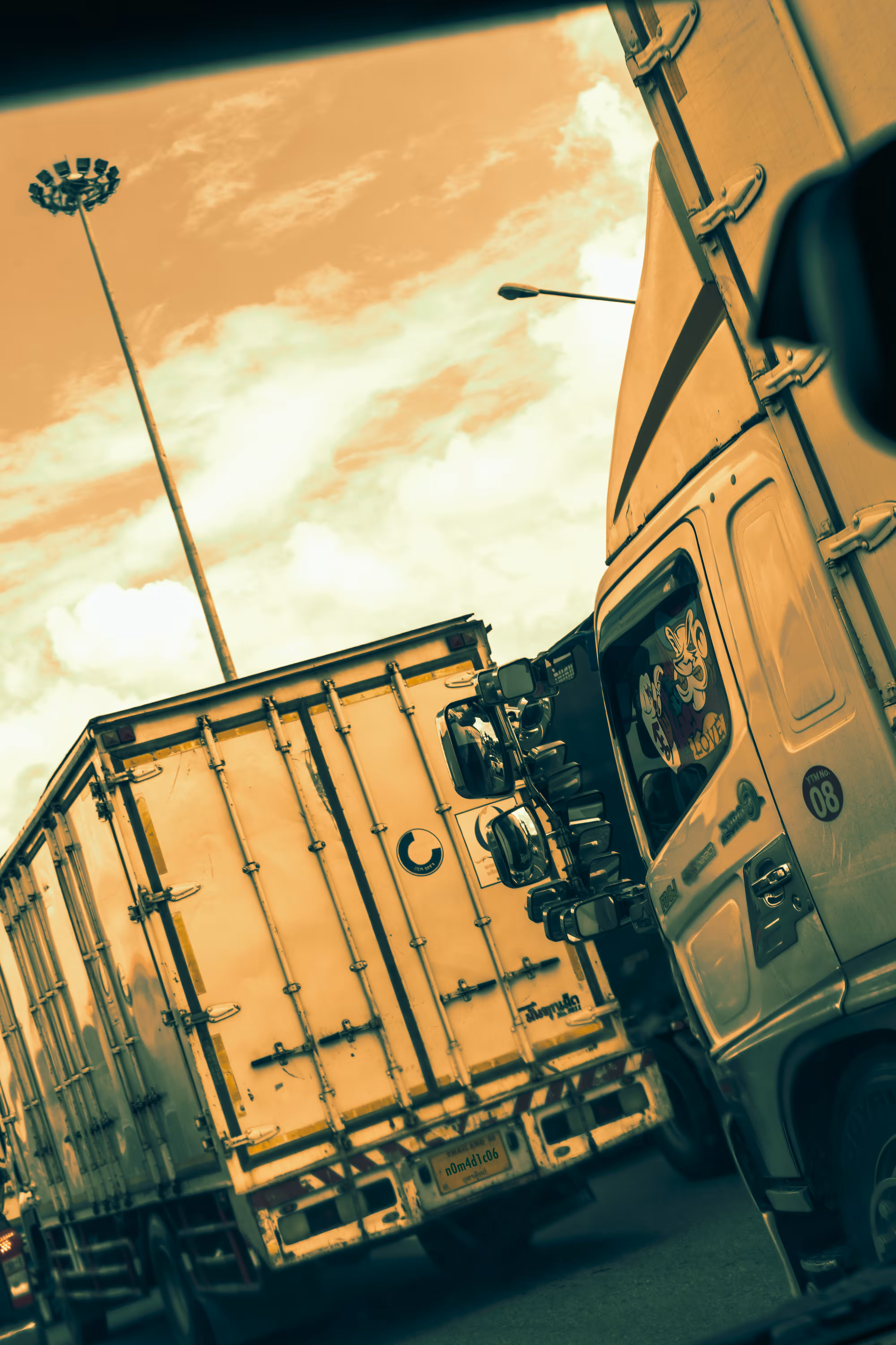 Traffic Jam_Transporter fashion