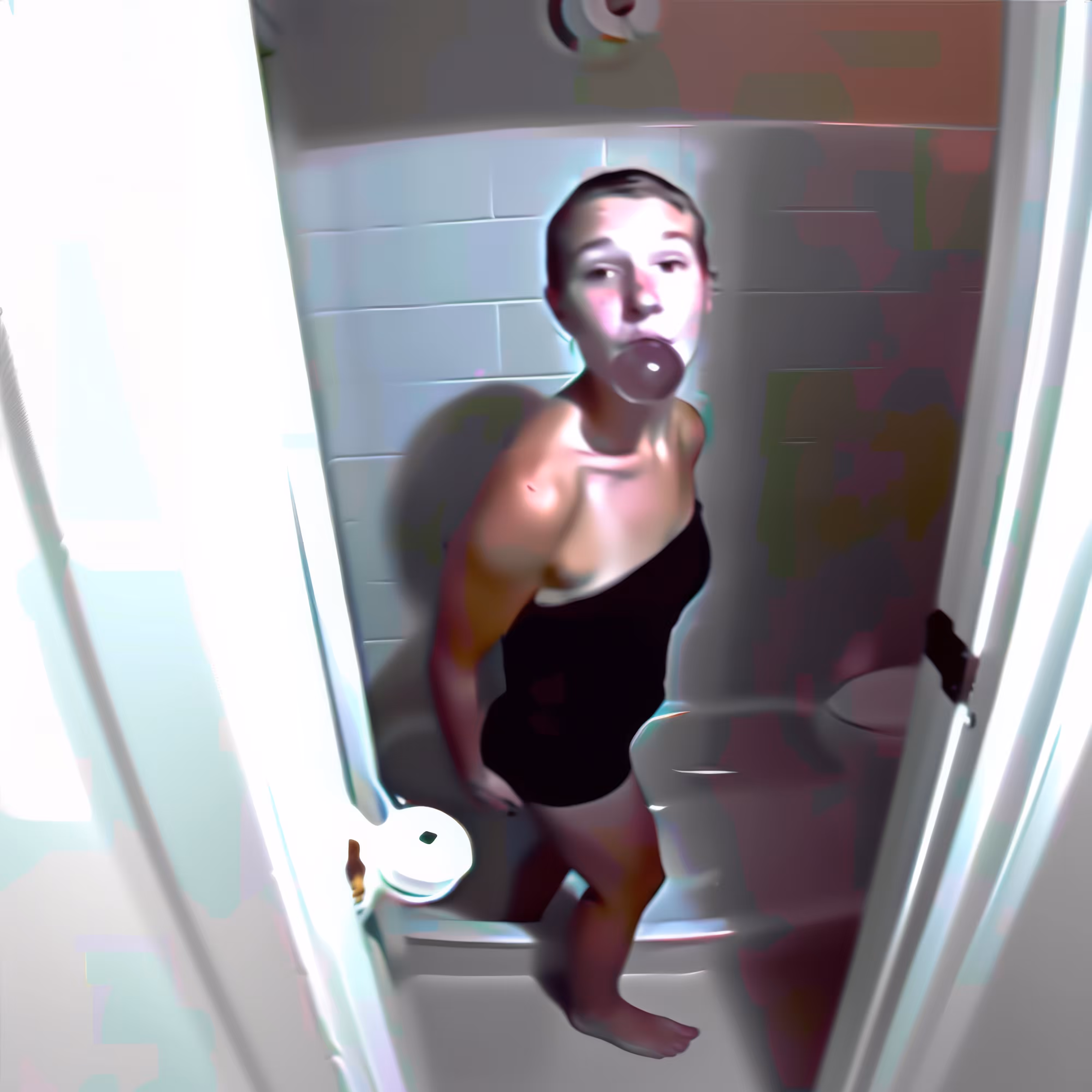 BAD JPEGs: Gum-Girl