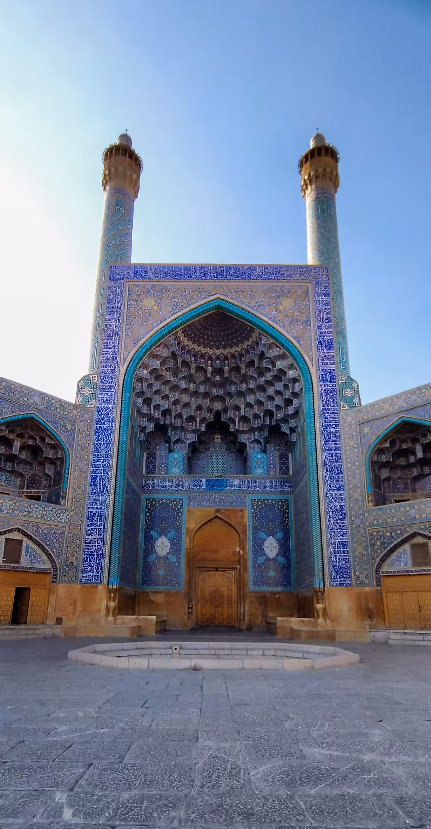 Shah Mosque enterance