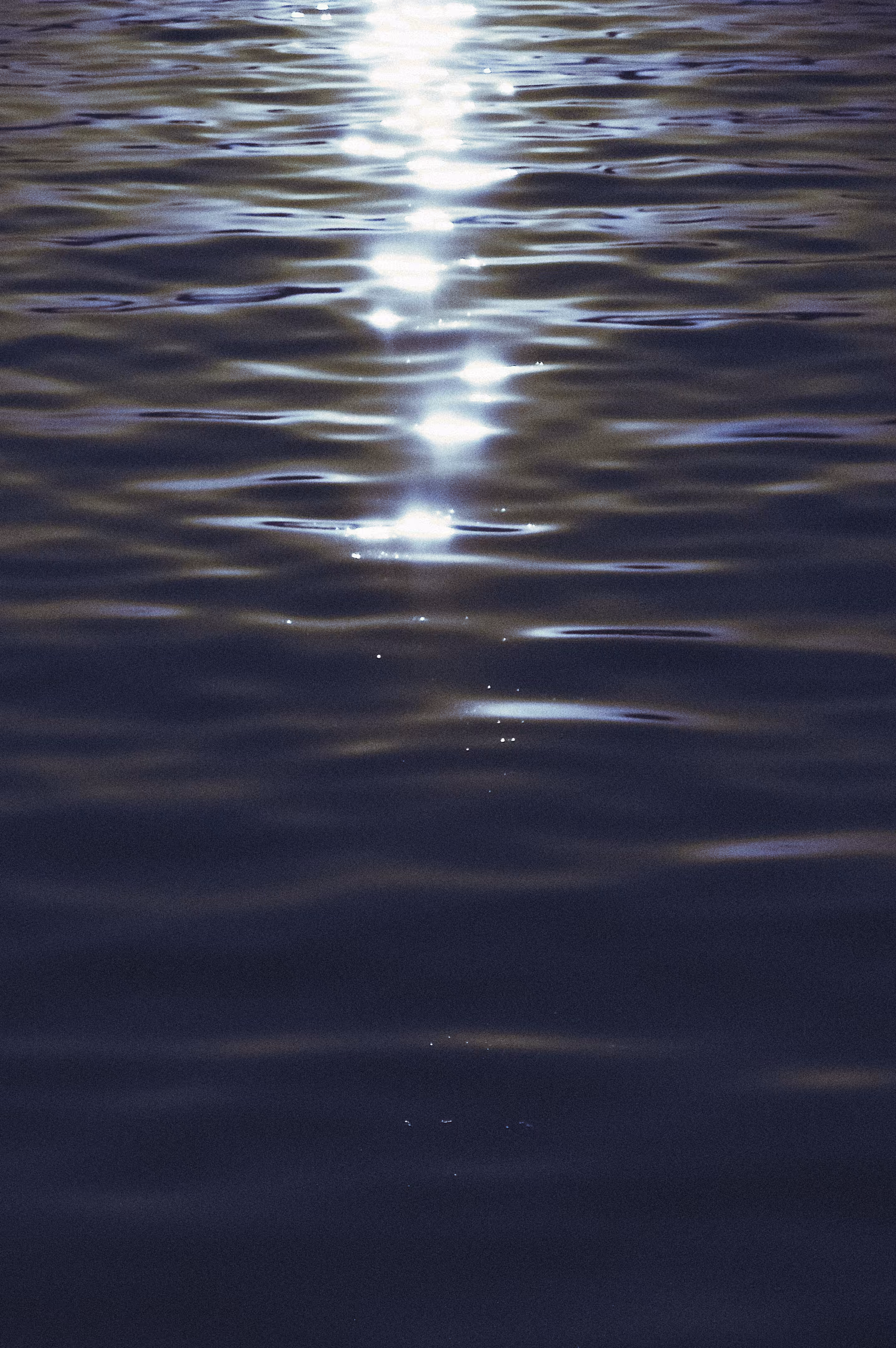 Shine, even if you're alone. 1/4