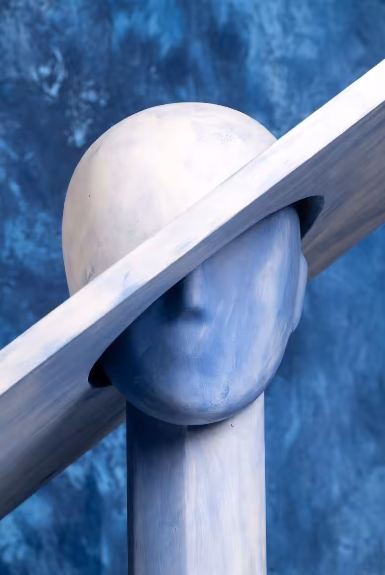 Faceless Orbit