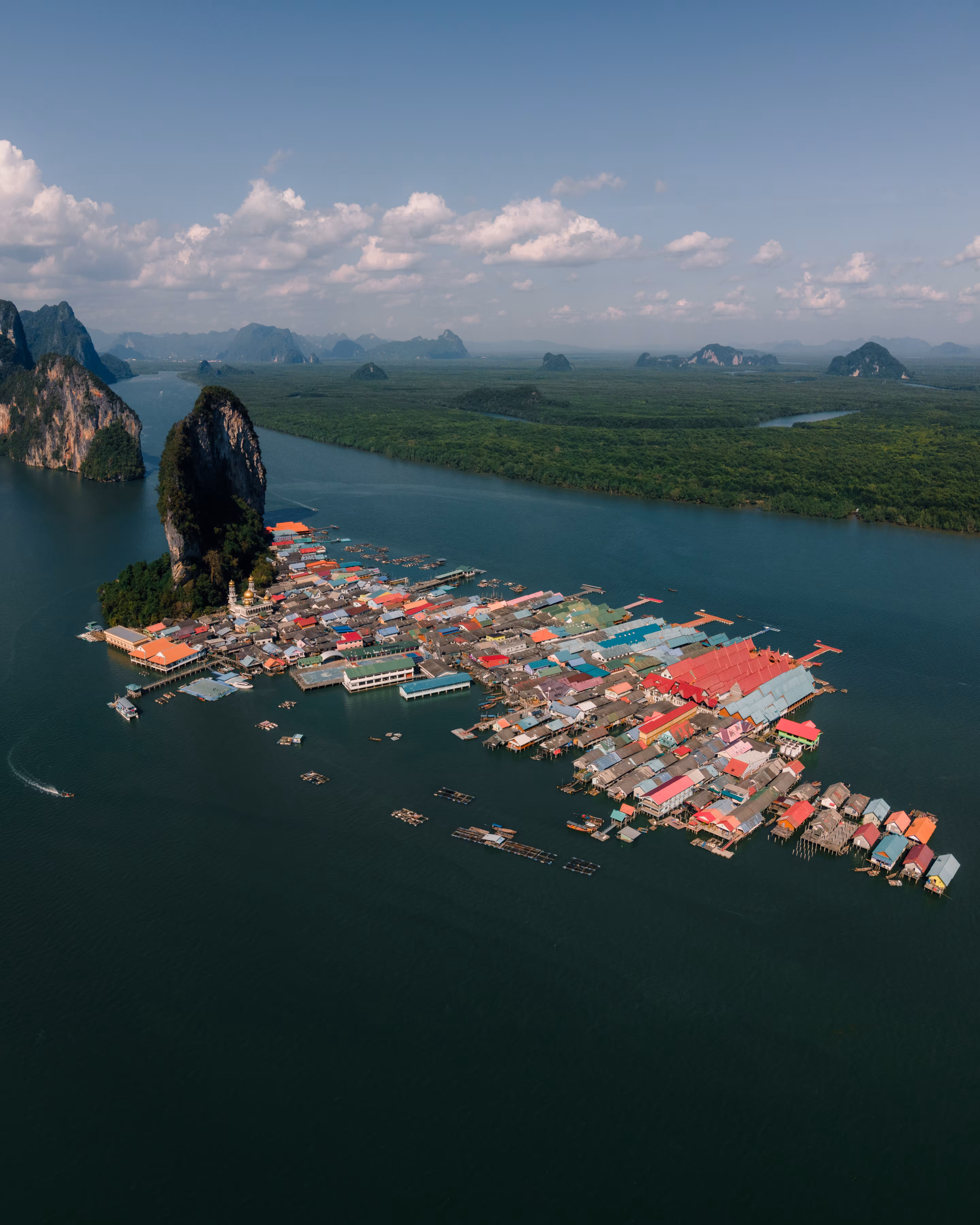 Floating Village 