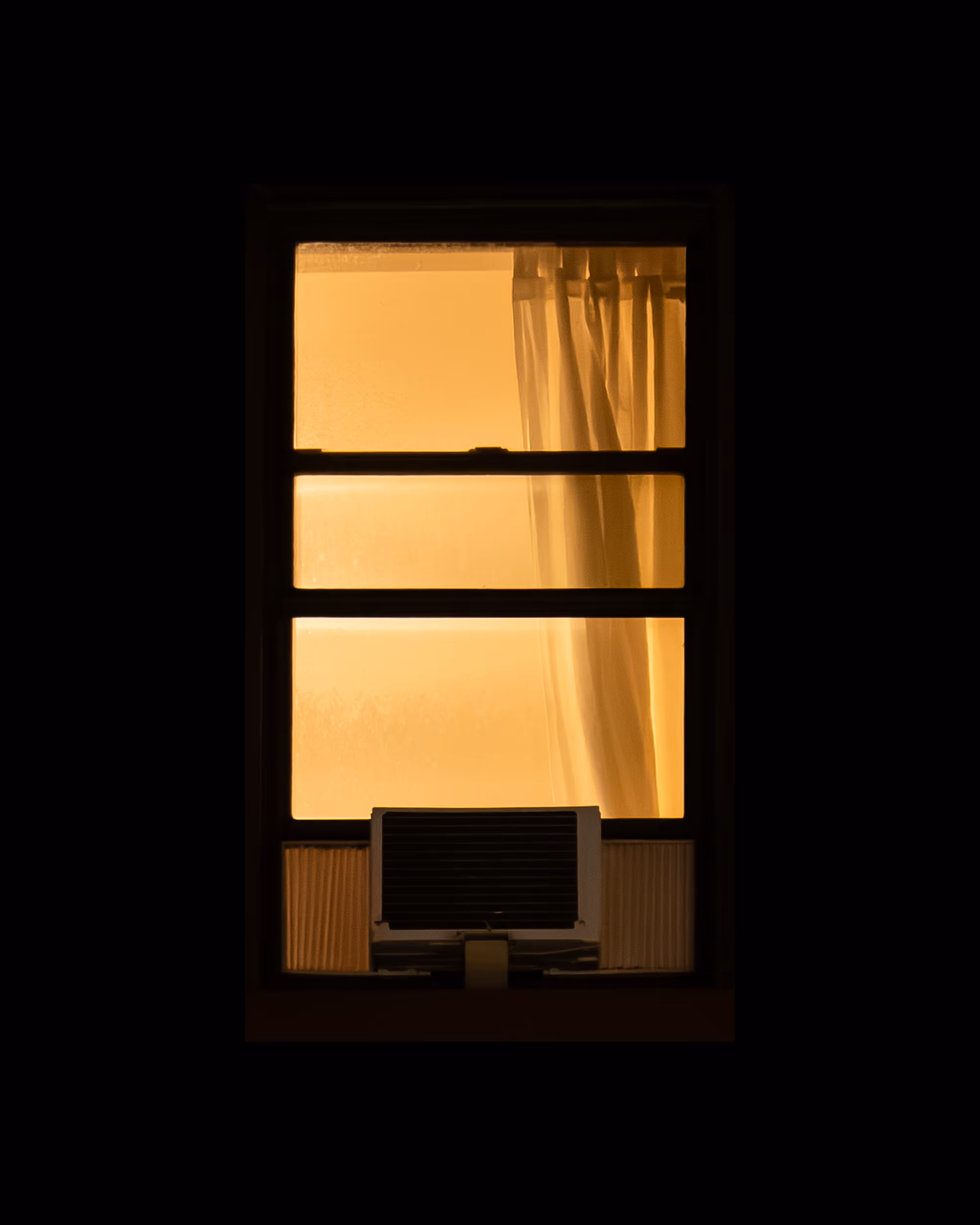 WINDOW 823