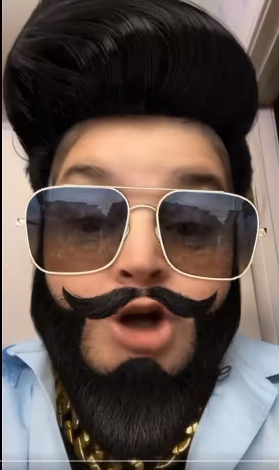 PFP ADDICTION HOTLINE: Elvis & Punks Vs. Phunks