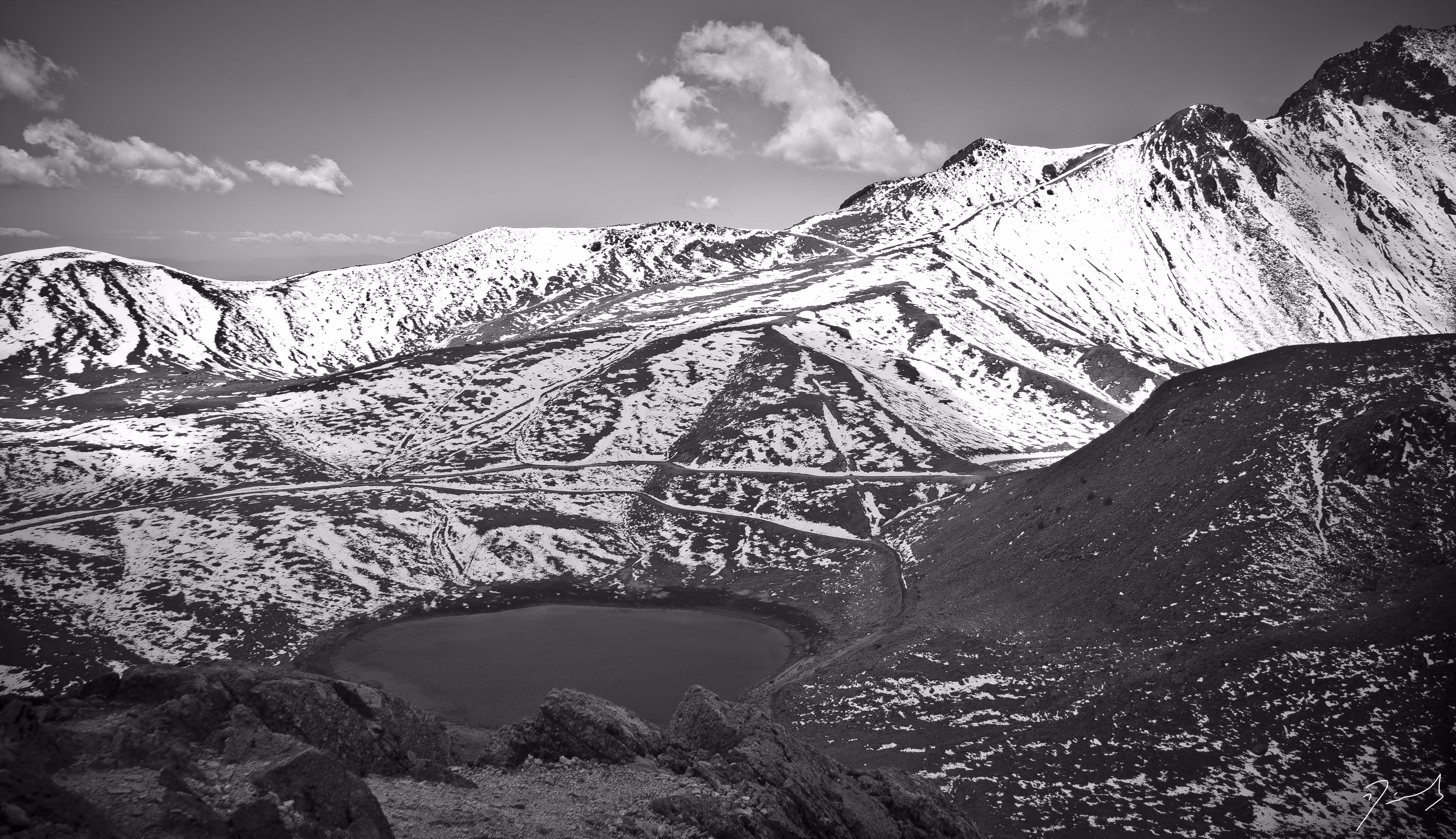 A lake in the sky