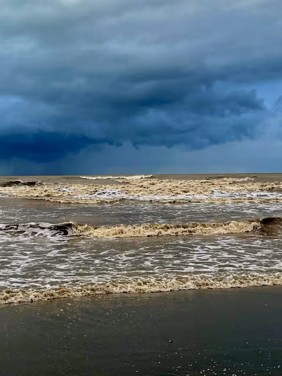 The Happy Valley: Roaring sea