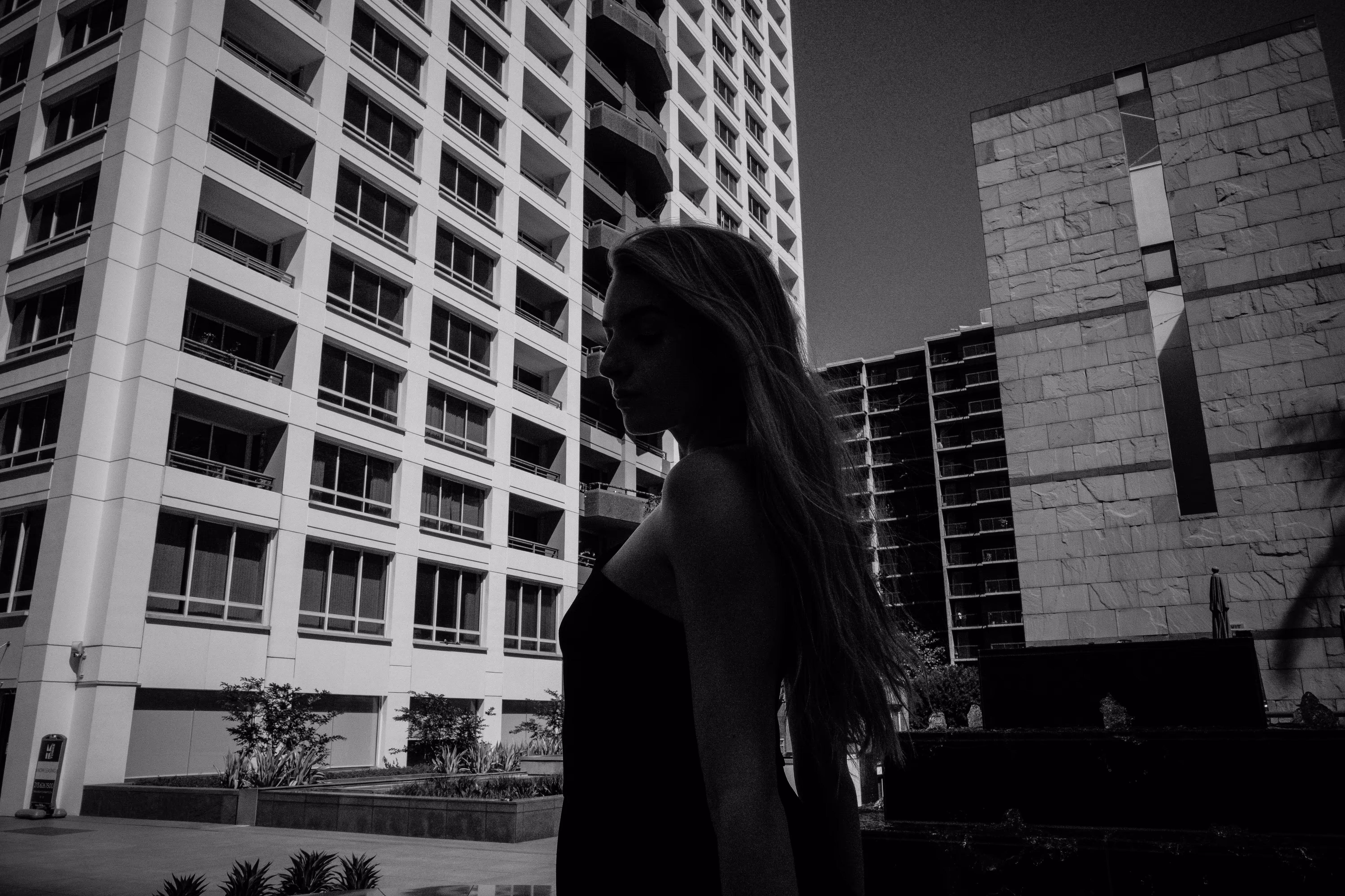 lareina dtla bw2
