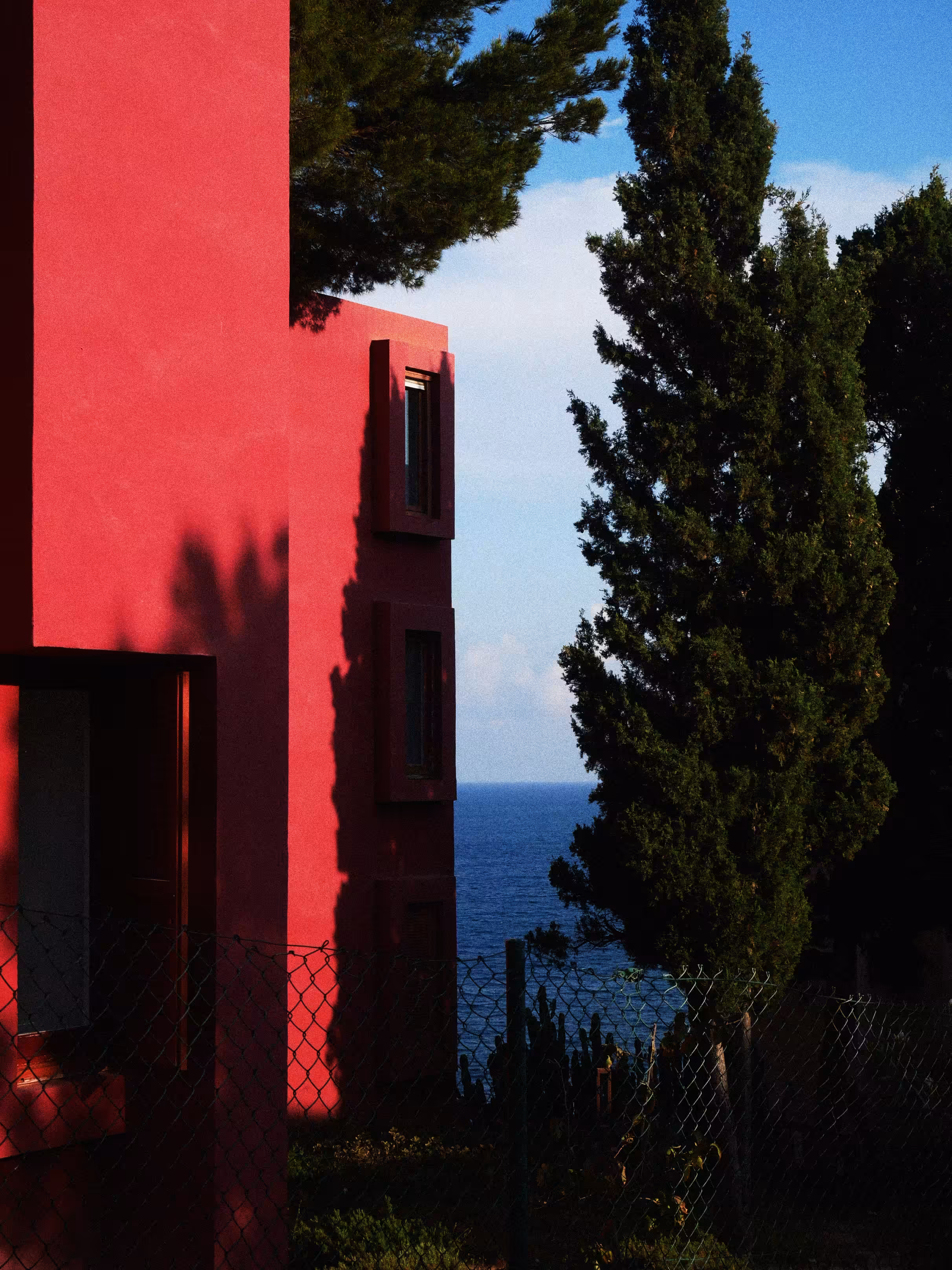The places  I visit: La Muralla Roja