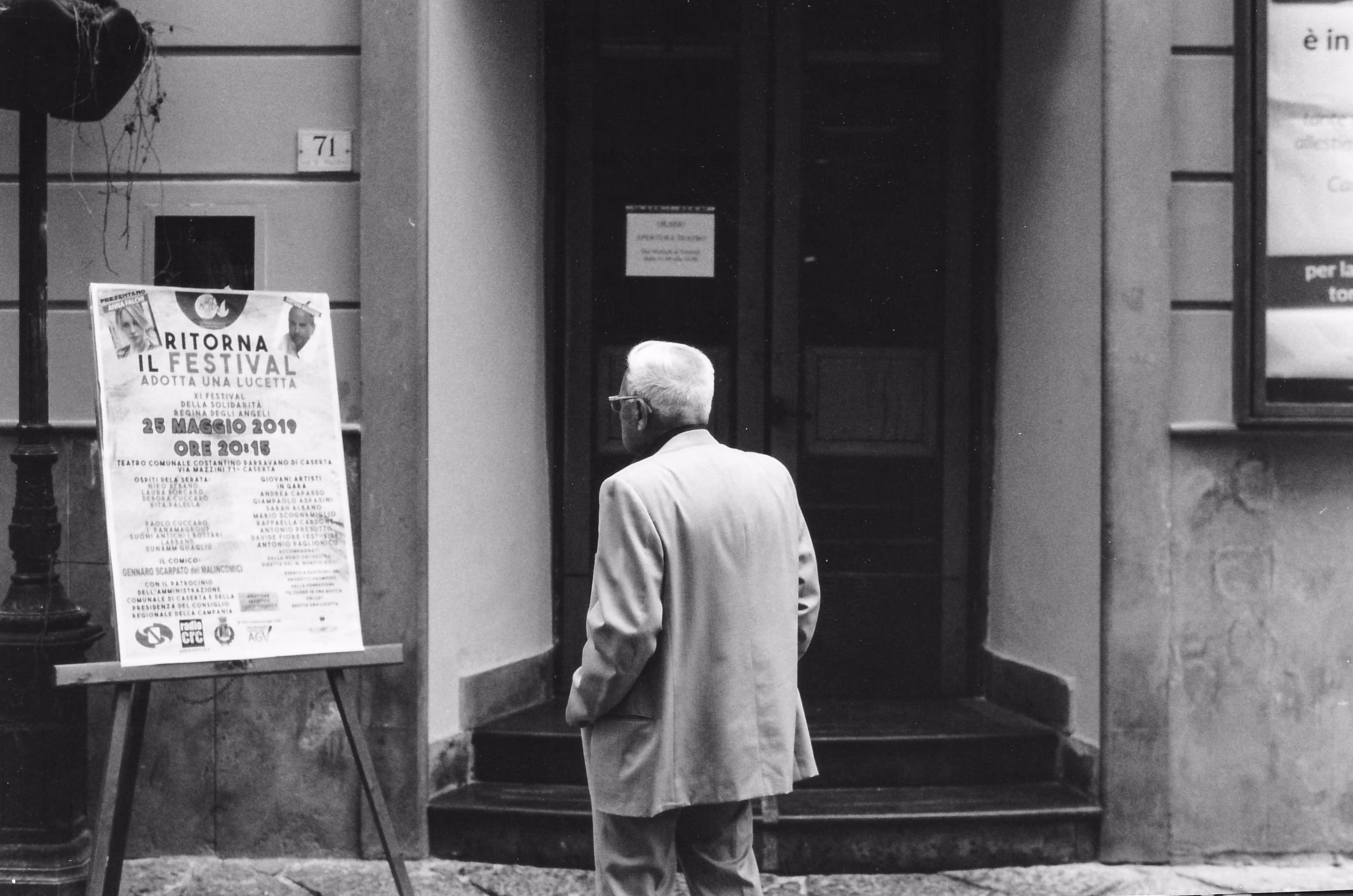 THE OLD ARTIST