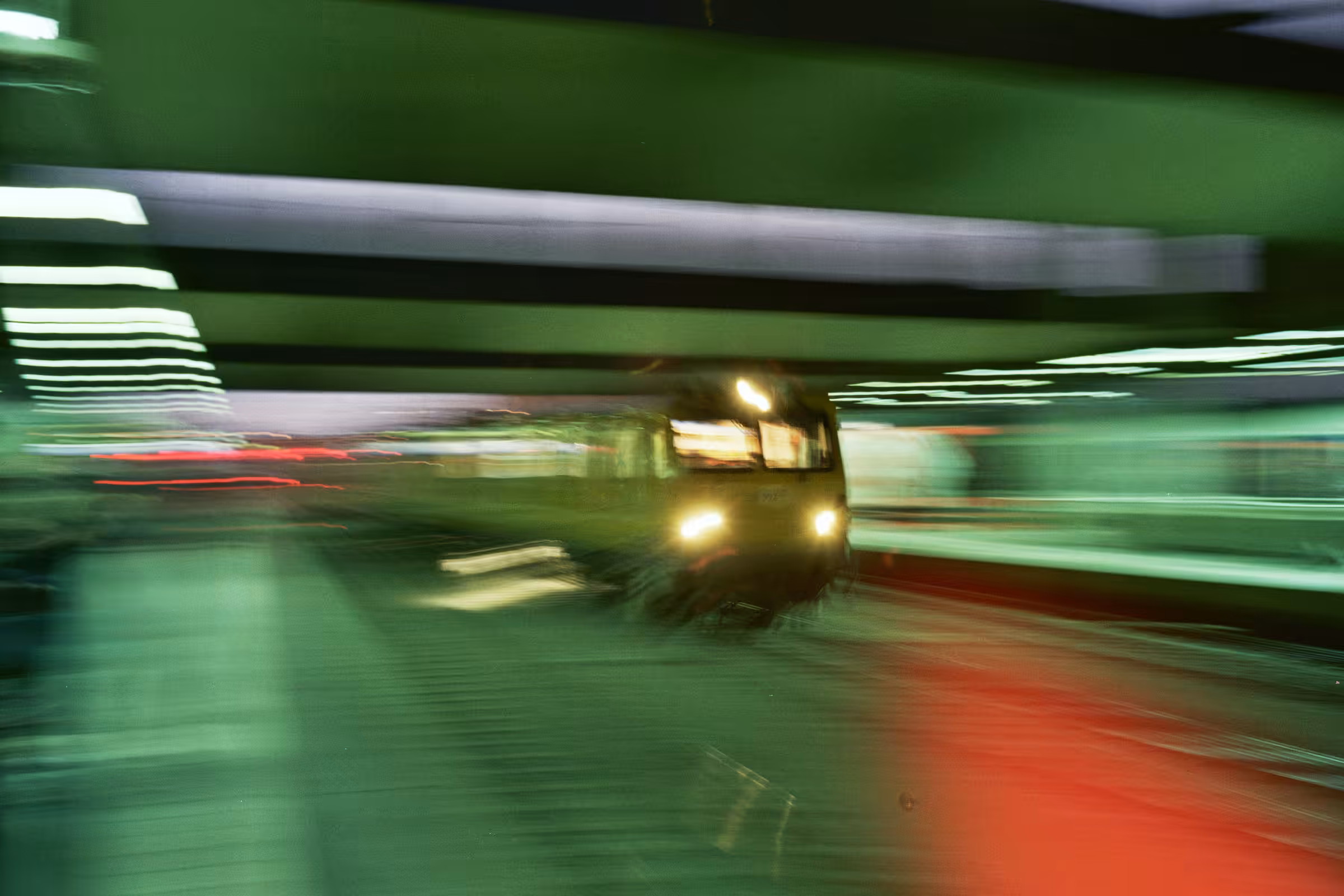 Metro at One Second | Leica M3 | Kono Sunstroke