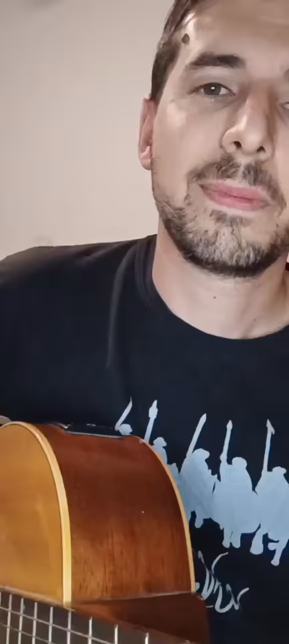 MIKA DAILY MICRO SONGS (MDMS): MDMS #262 (Canción de las Manos azules)