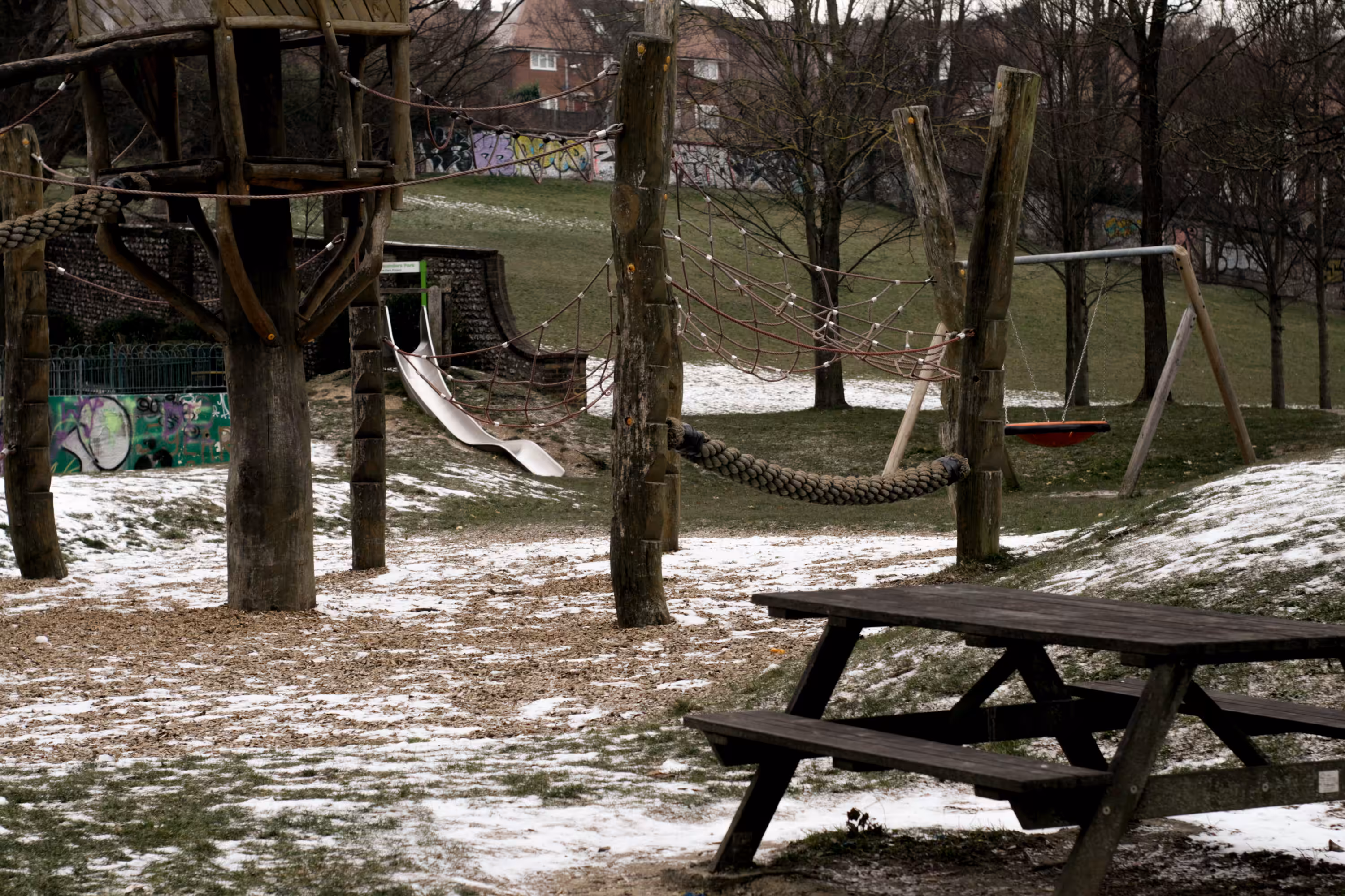 Saunders Playpark Barkpit