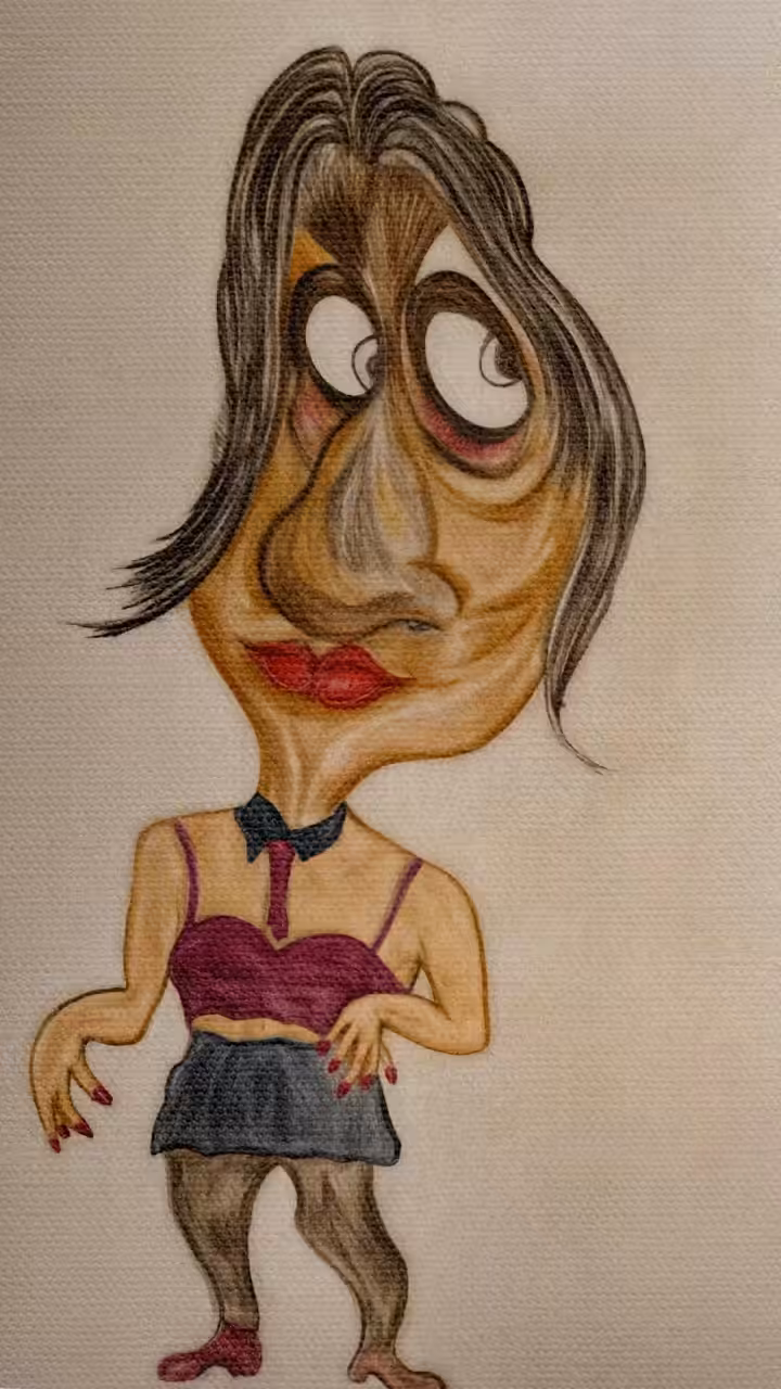 The Scribbled Lives #002 – Awkward Elegance
