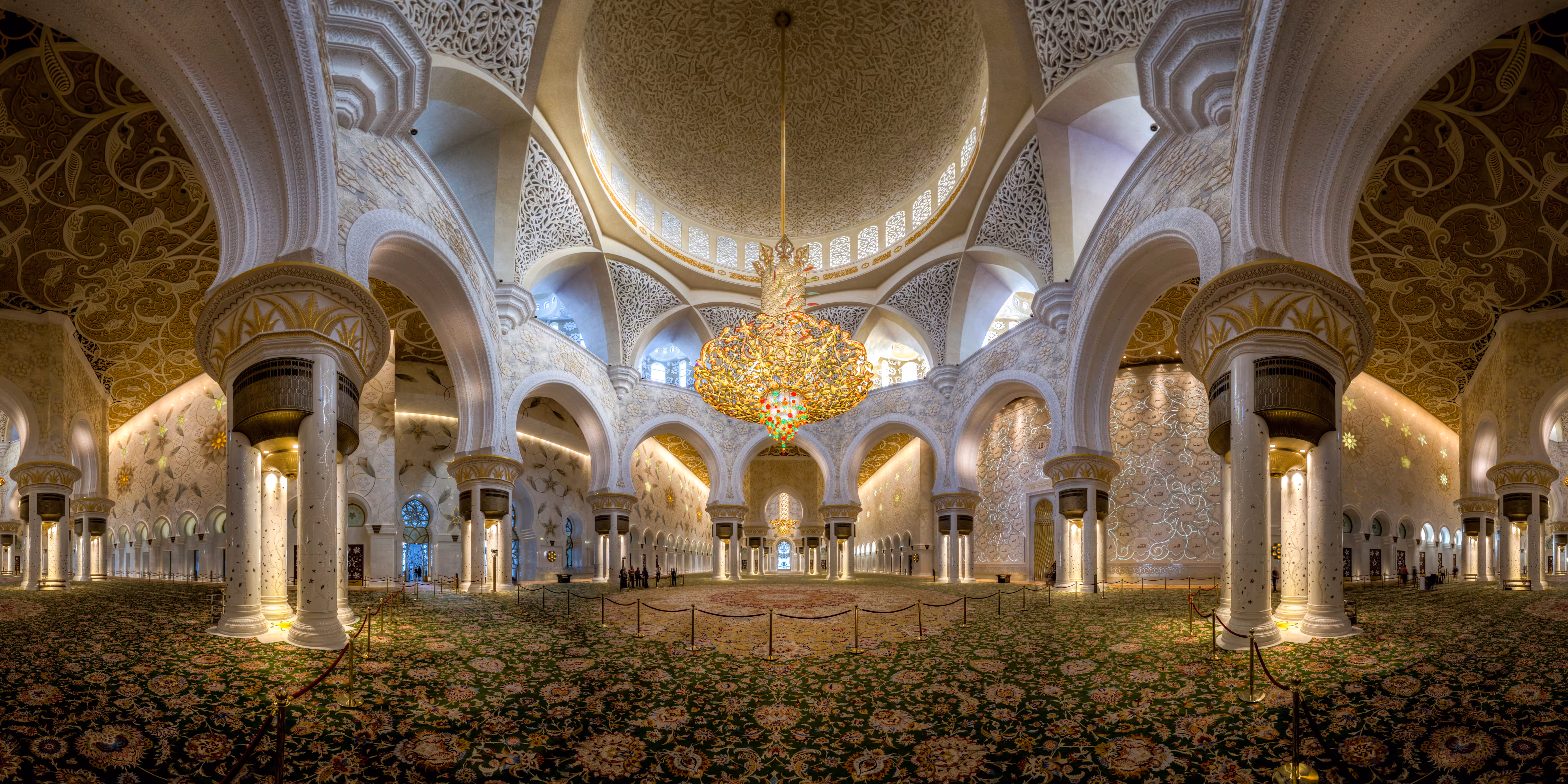 Sheikh Zayed Mosque Panorama