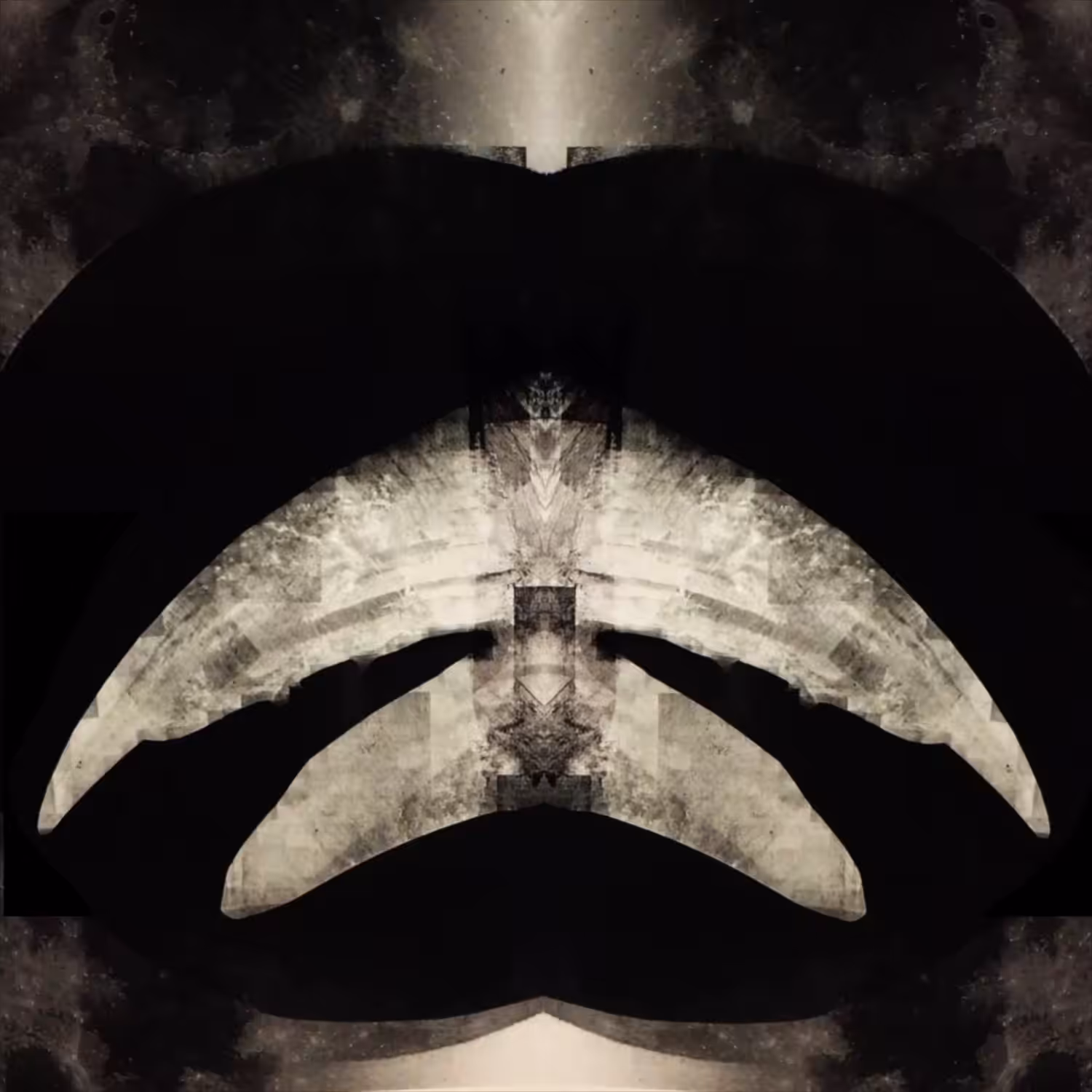 Moon and Bone #HEN666
