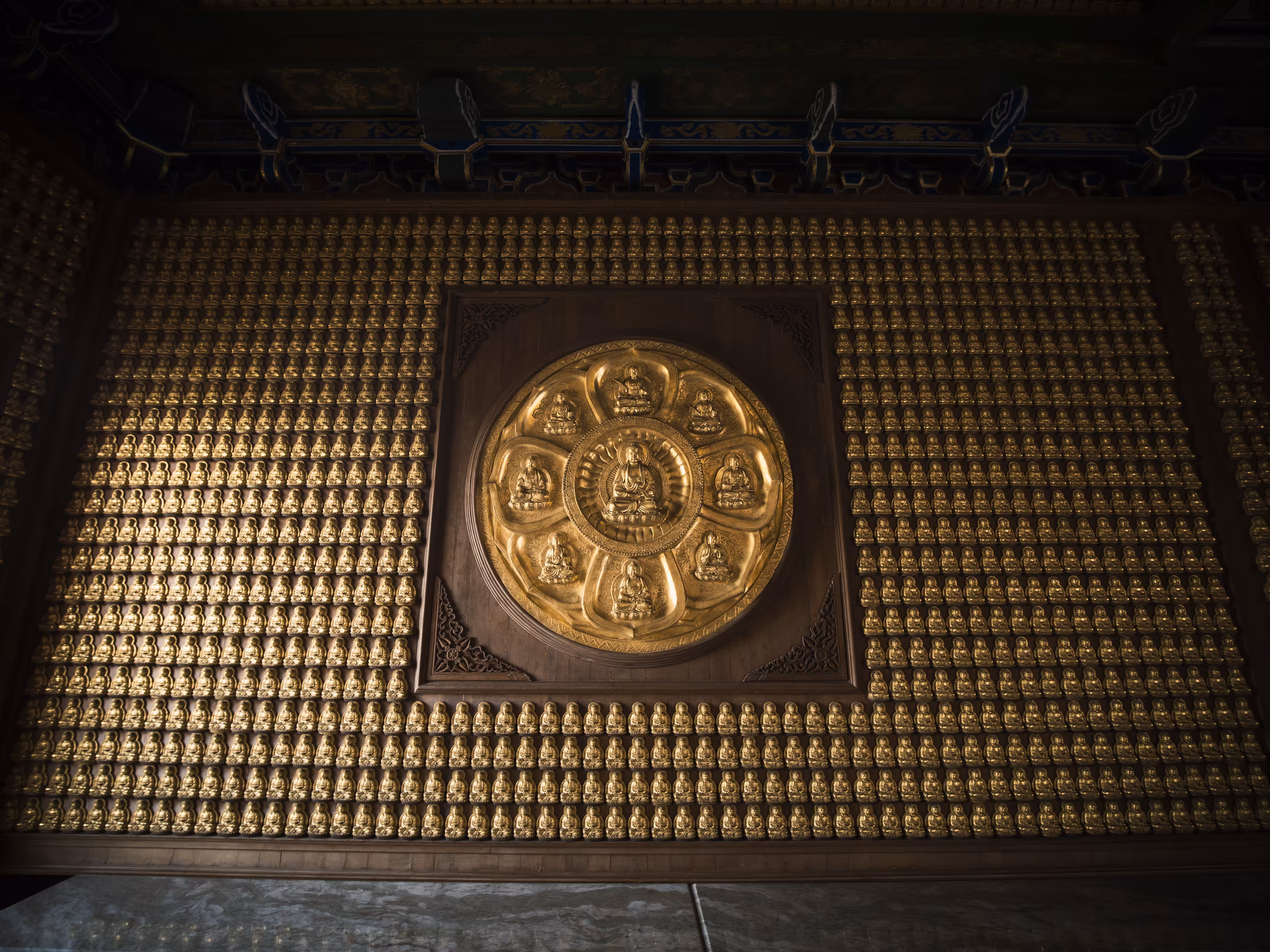 Golden statue wall