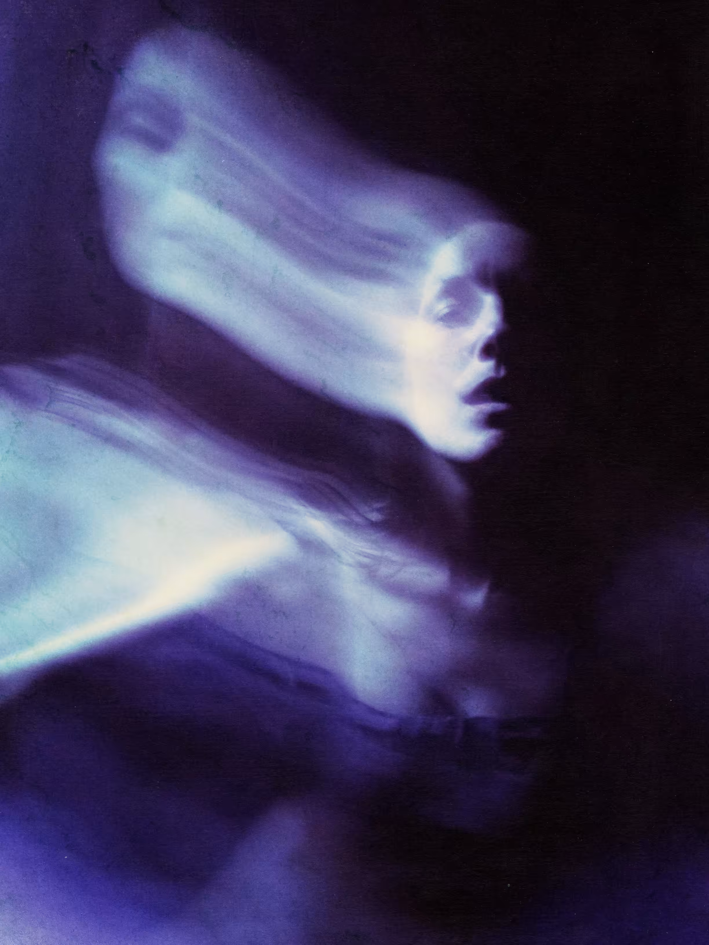 Apparitions: Vías