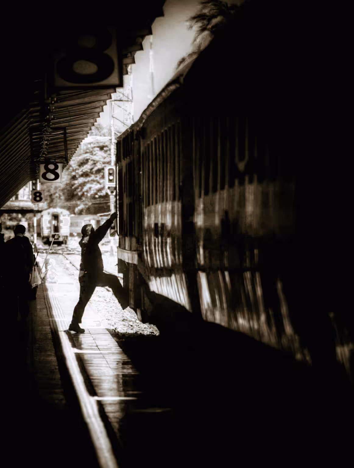 Don't leave without me #8