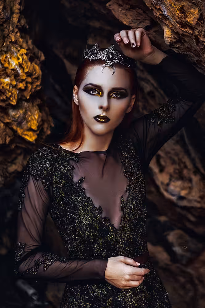 The Queen of Golden Rocks