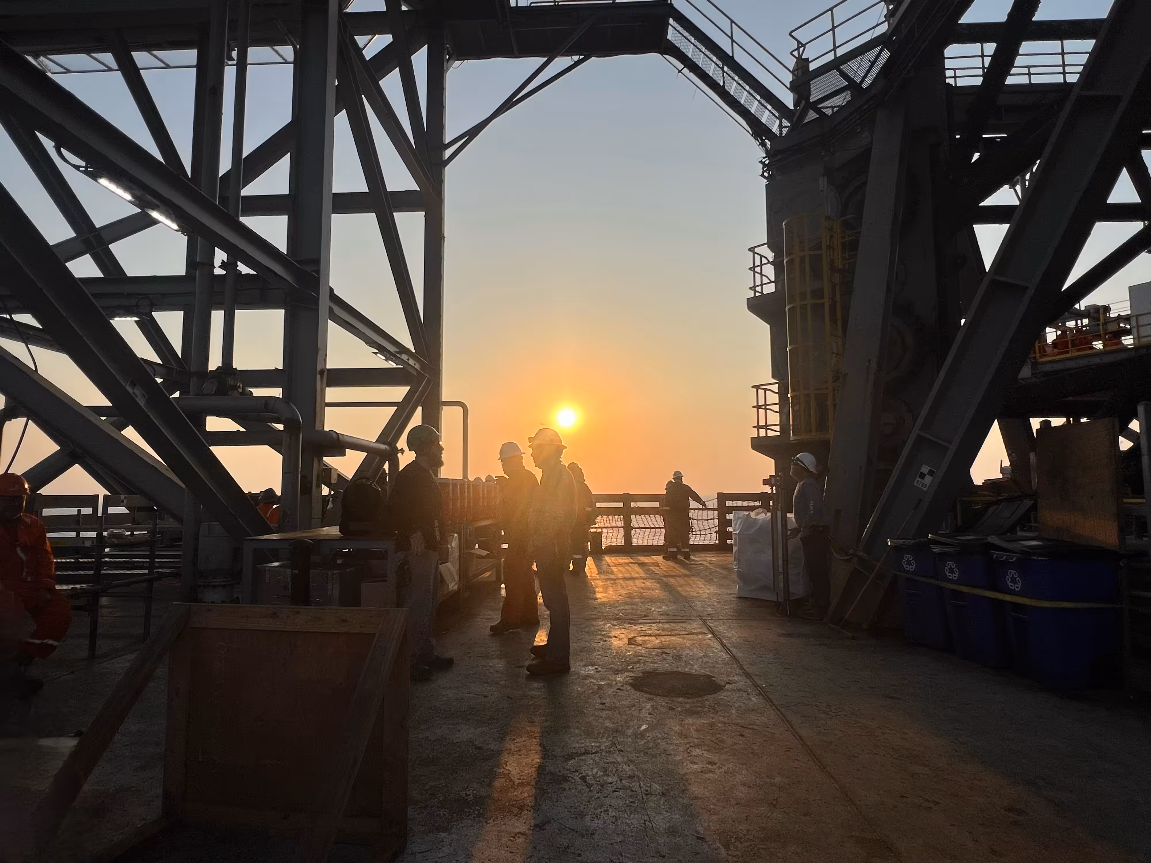 Metaleroz Offshore Seascape Photography 2024: Sunset Over The Empire