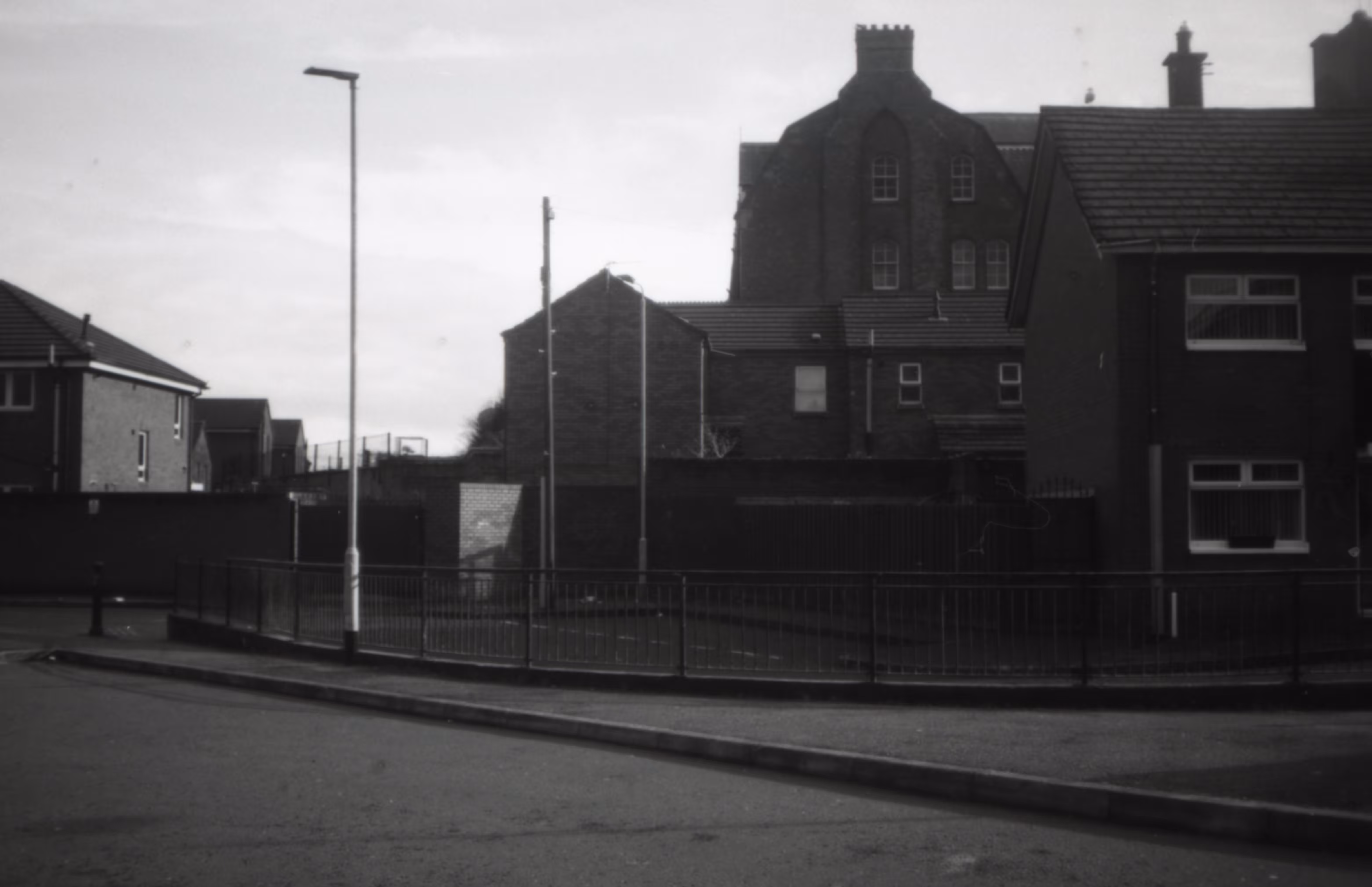 35mm Belfast: belfast b&w
