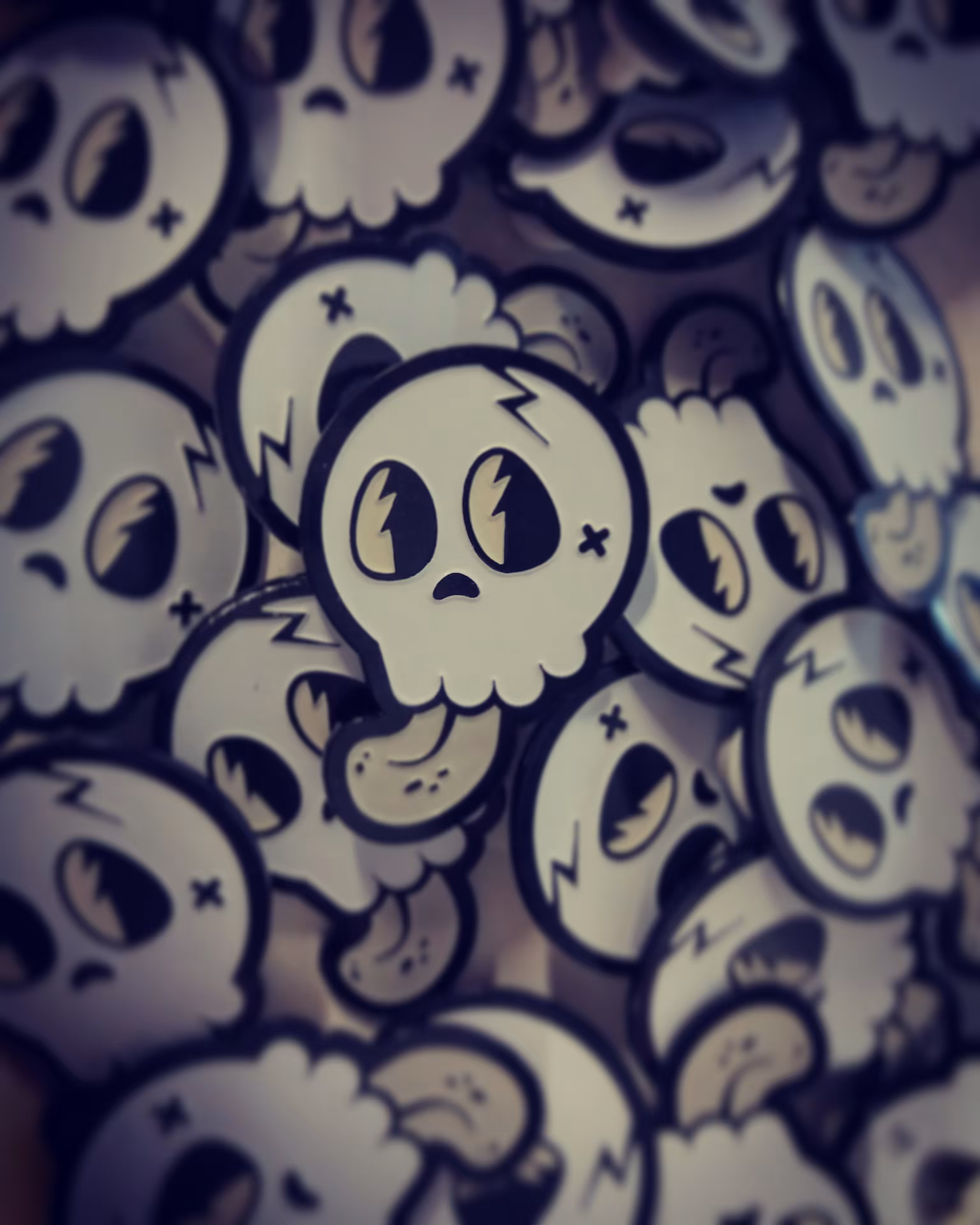 SKULLS 