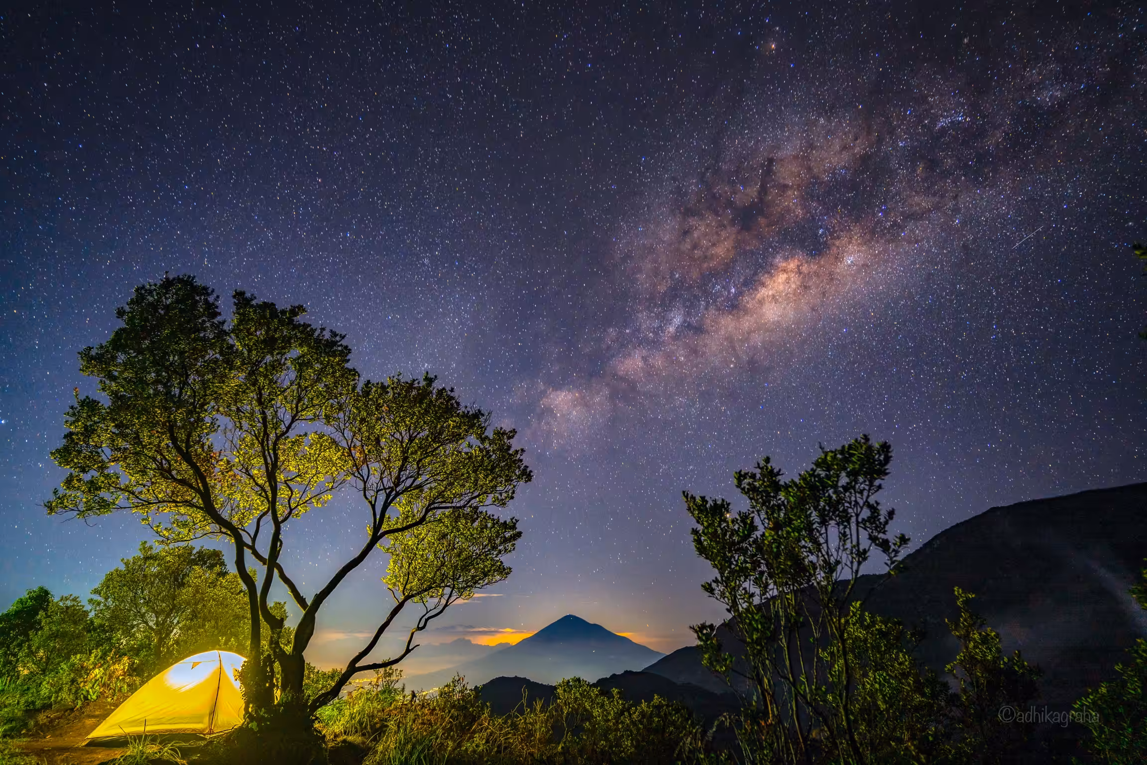 The night sky on Mount Papandayan