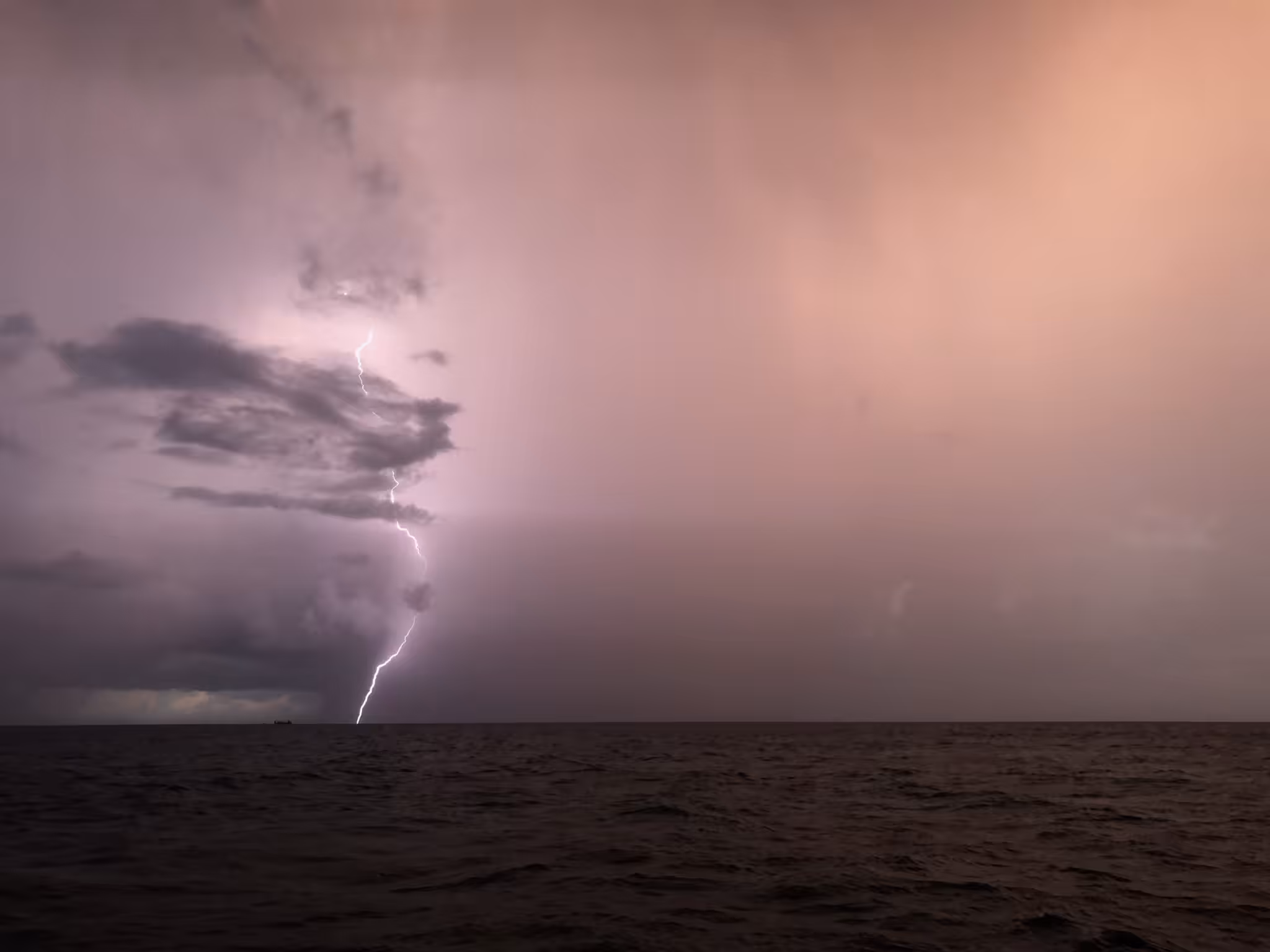 Summertime thunderstorm in the Marquesa Keys