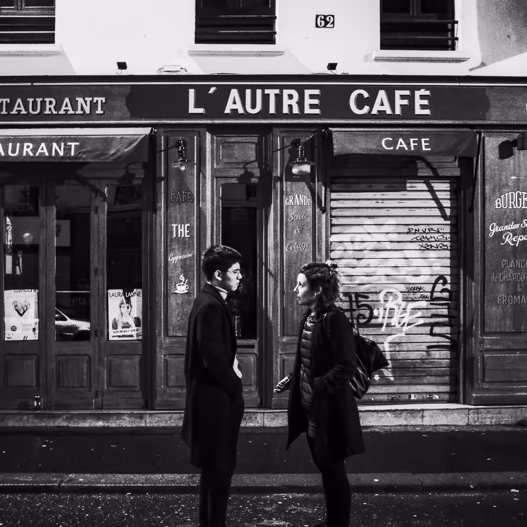 L'autre. (Paris, 4:15 am, end of a story)