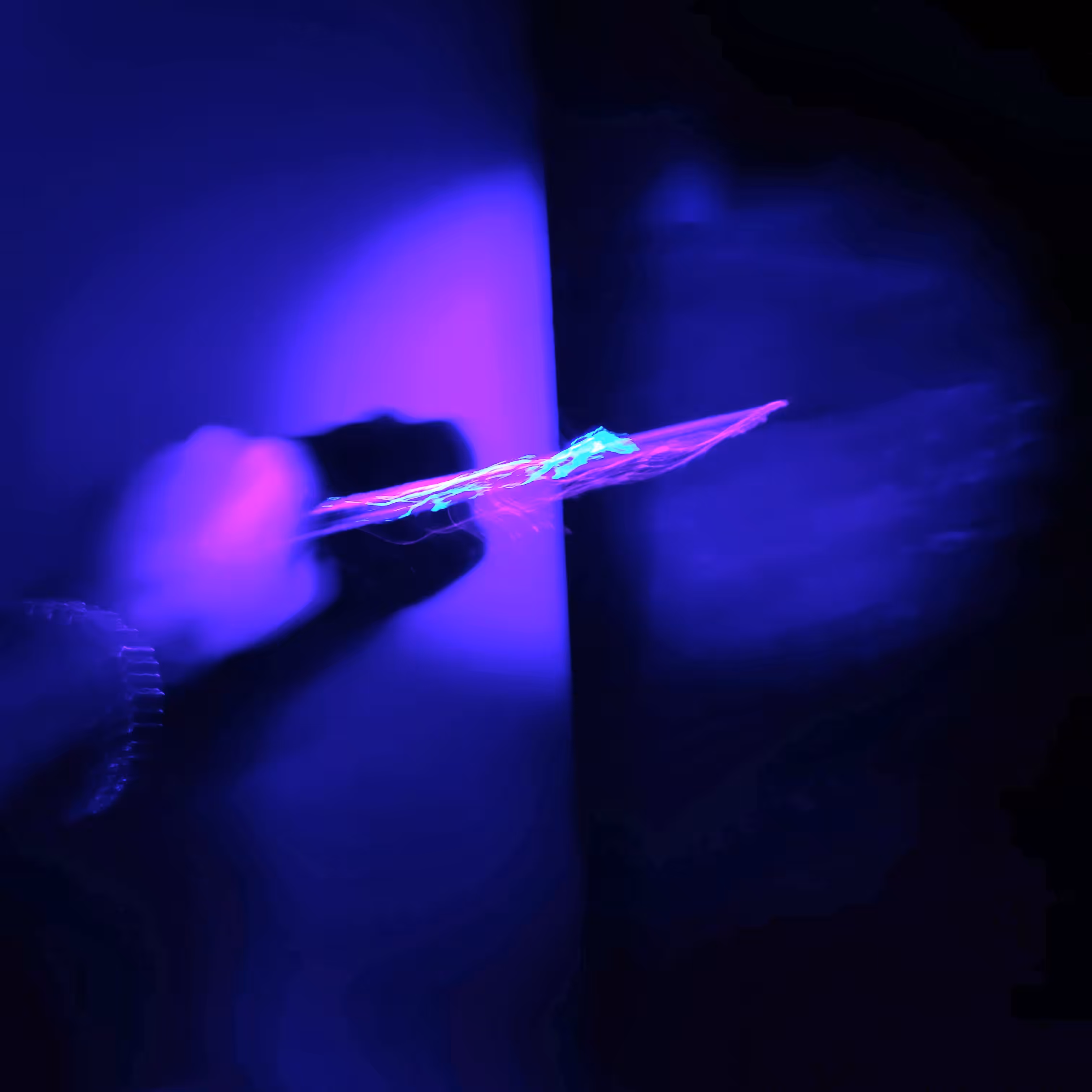 Light Dagger