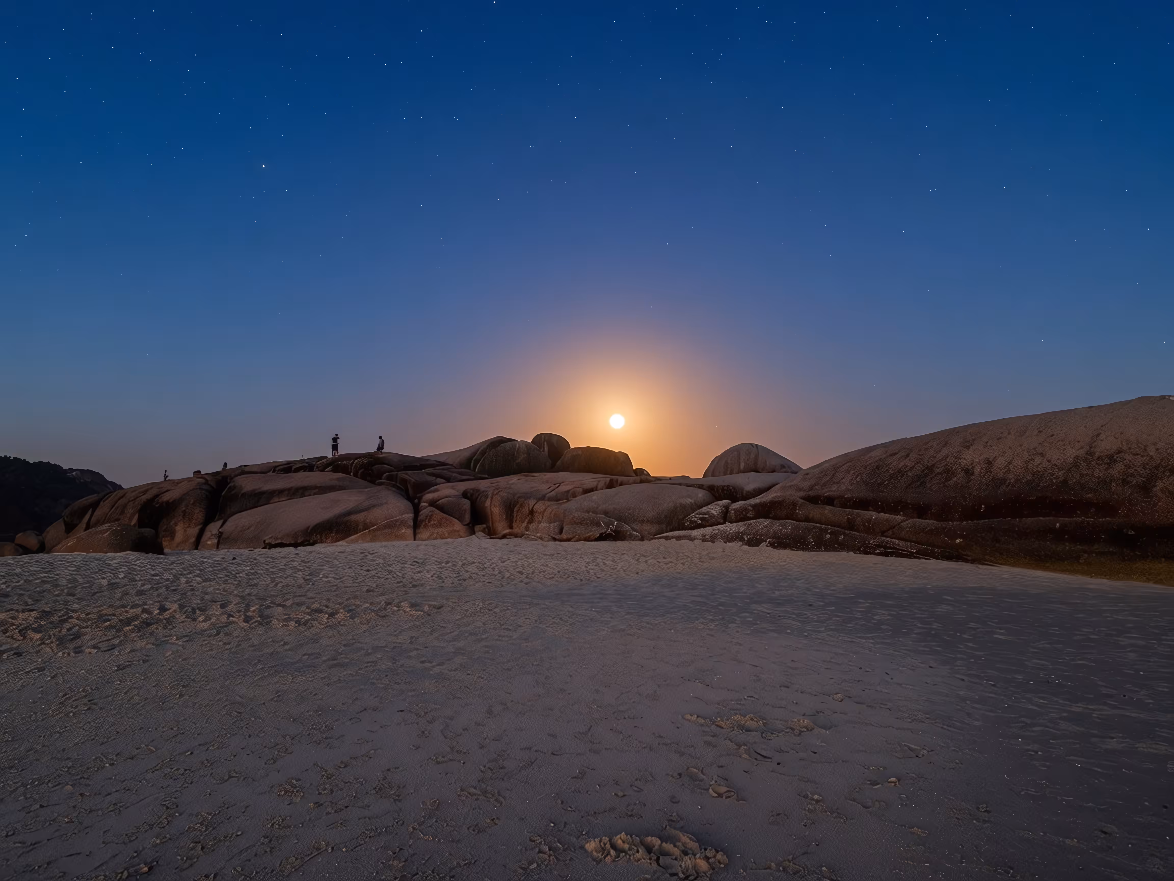 Serenity in Photos: Midnight Glow
