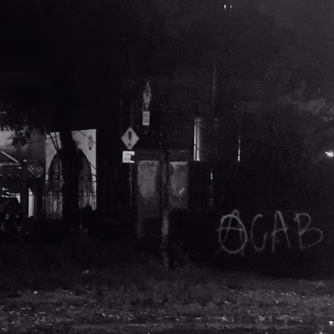 A C 4 B