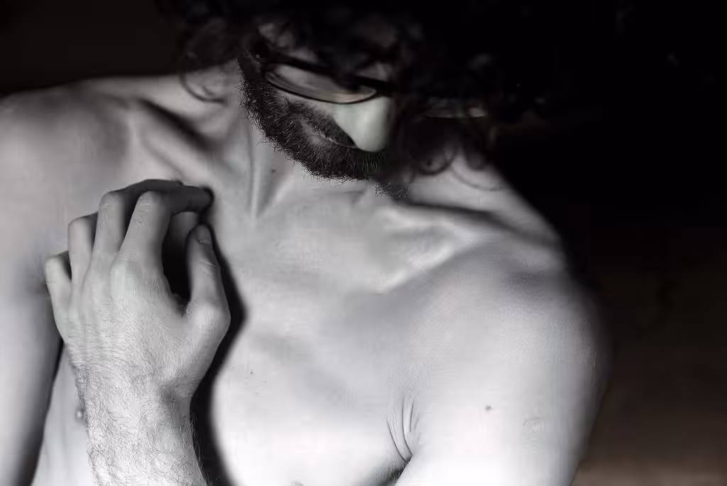 Nude 01