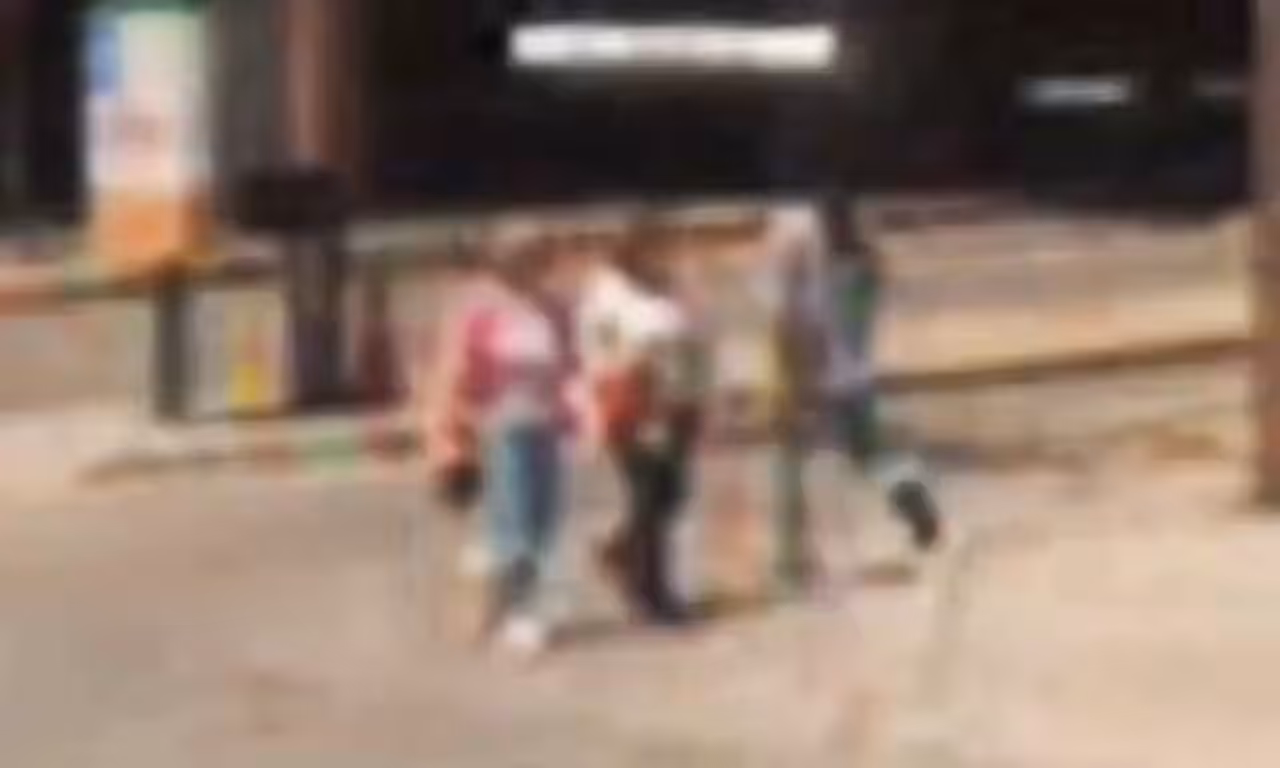f4