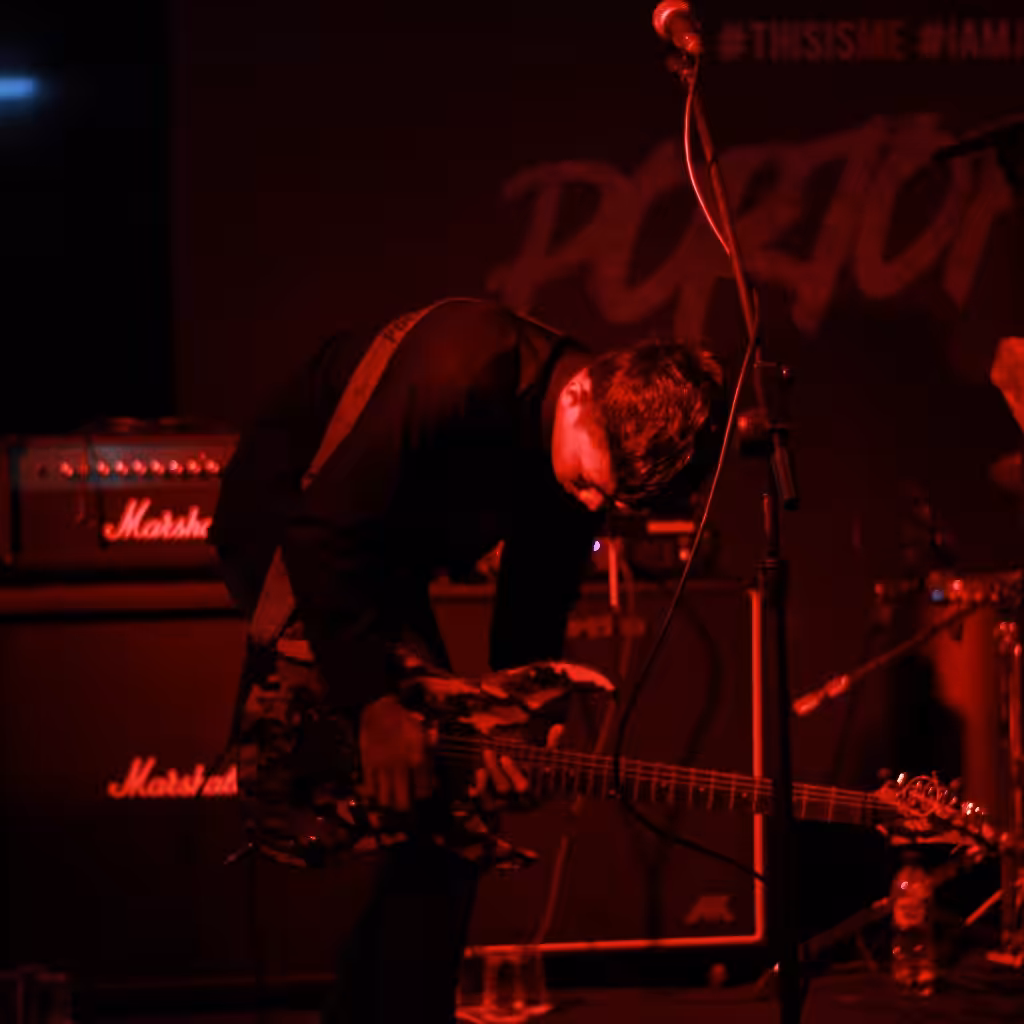 Renaisans (no distortion version)