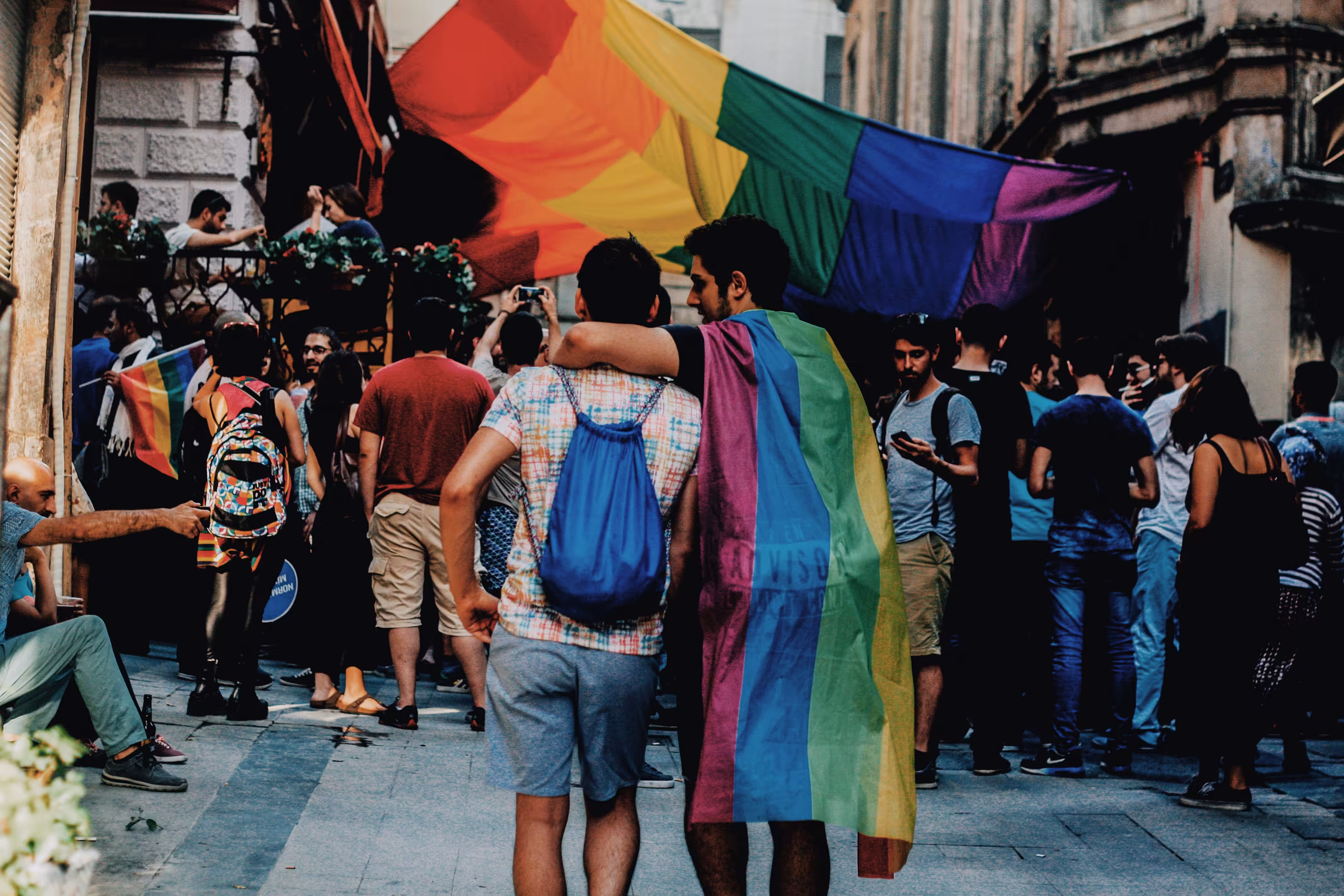  Silent Resistance – 08: The Silence of Colors