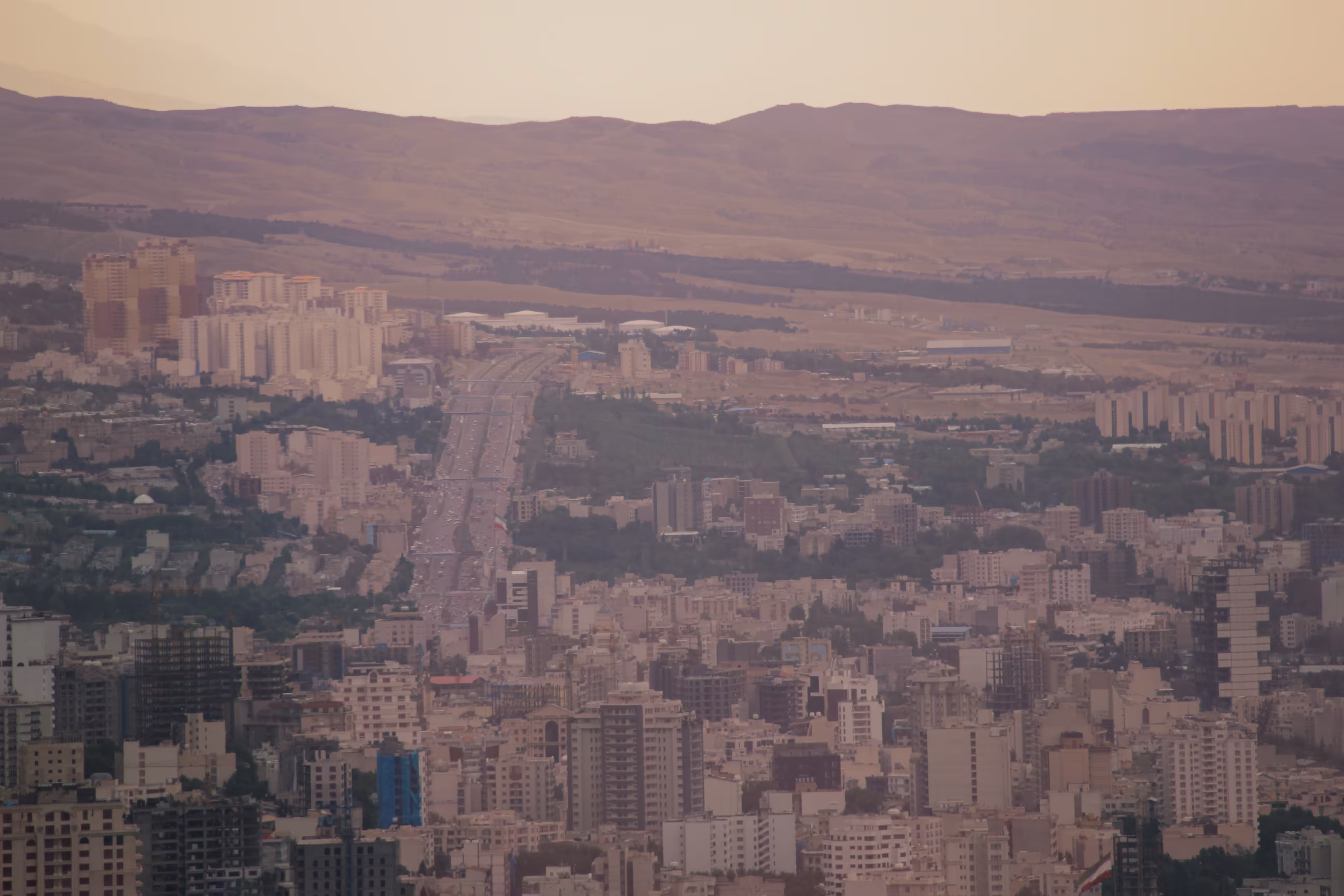Tehran, Reframed: Fragments of Tehran, Between Chaos and Stillness