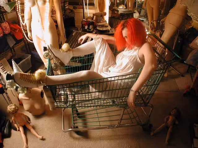 SHOPPING FOR ROLLERSKATES