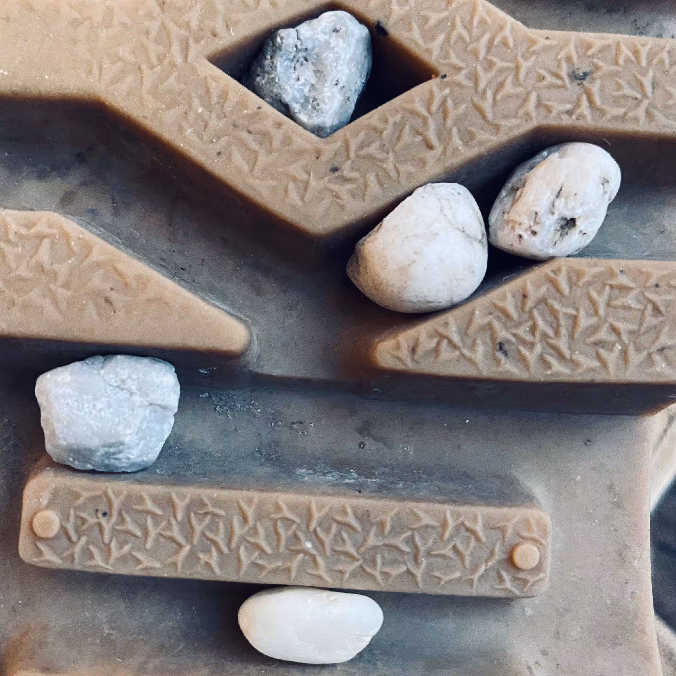 Five Dukkha Stones third catch