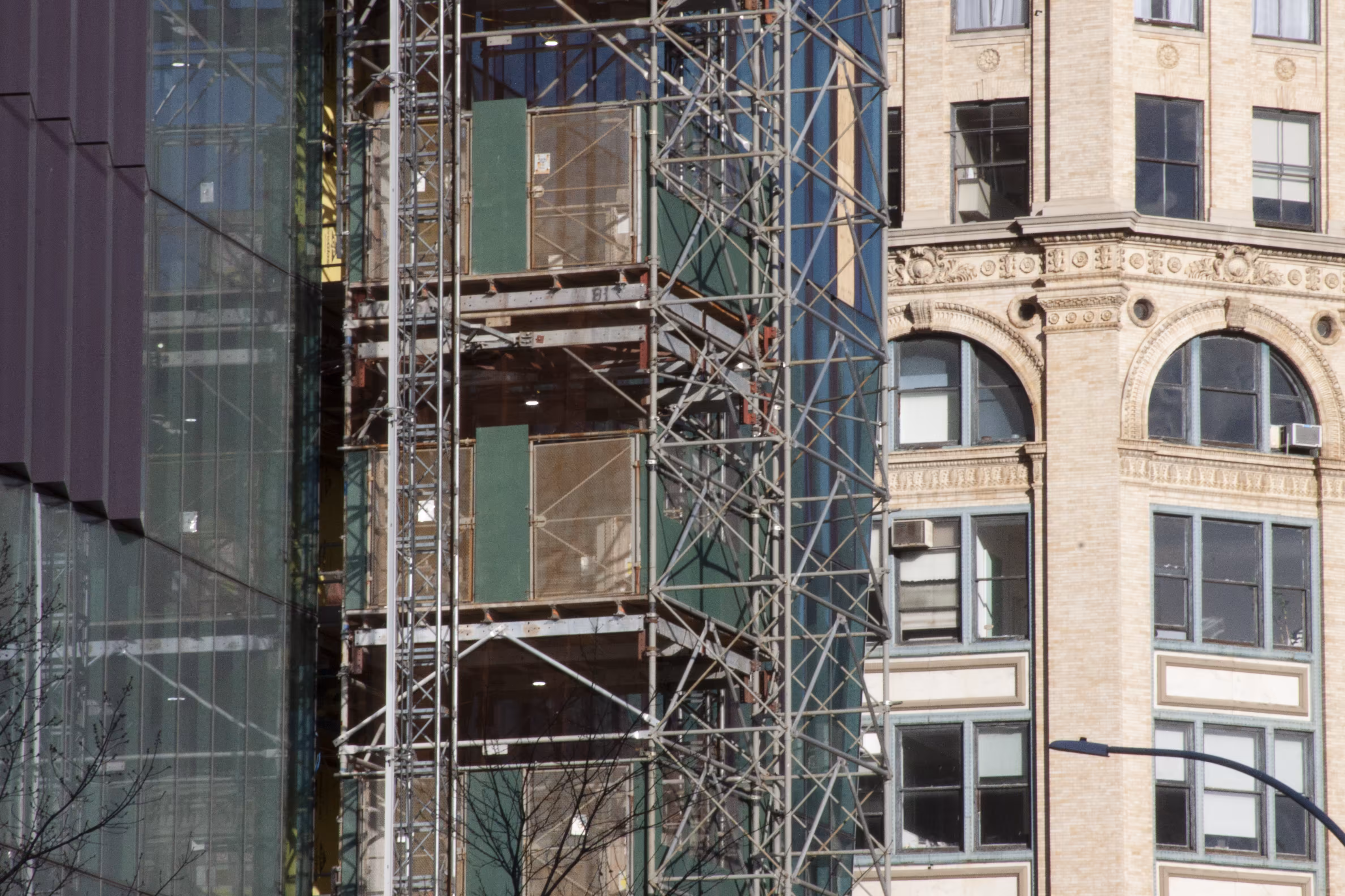 2021-04-07 17:58:36 Building Textures