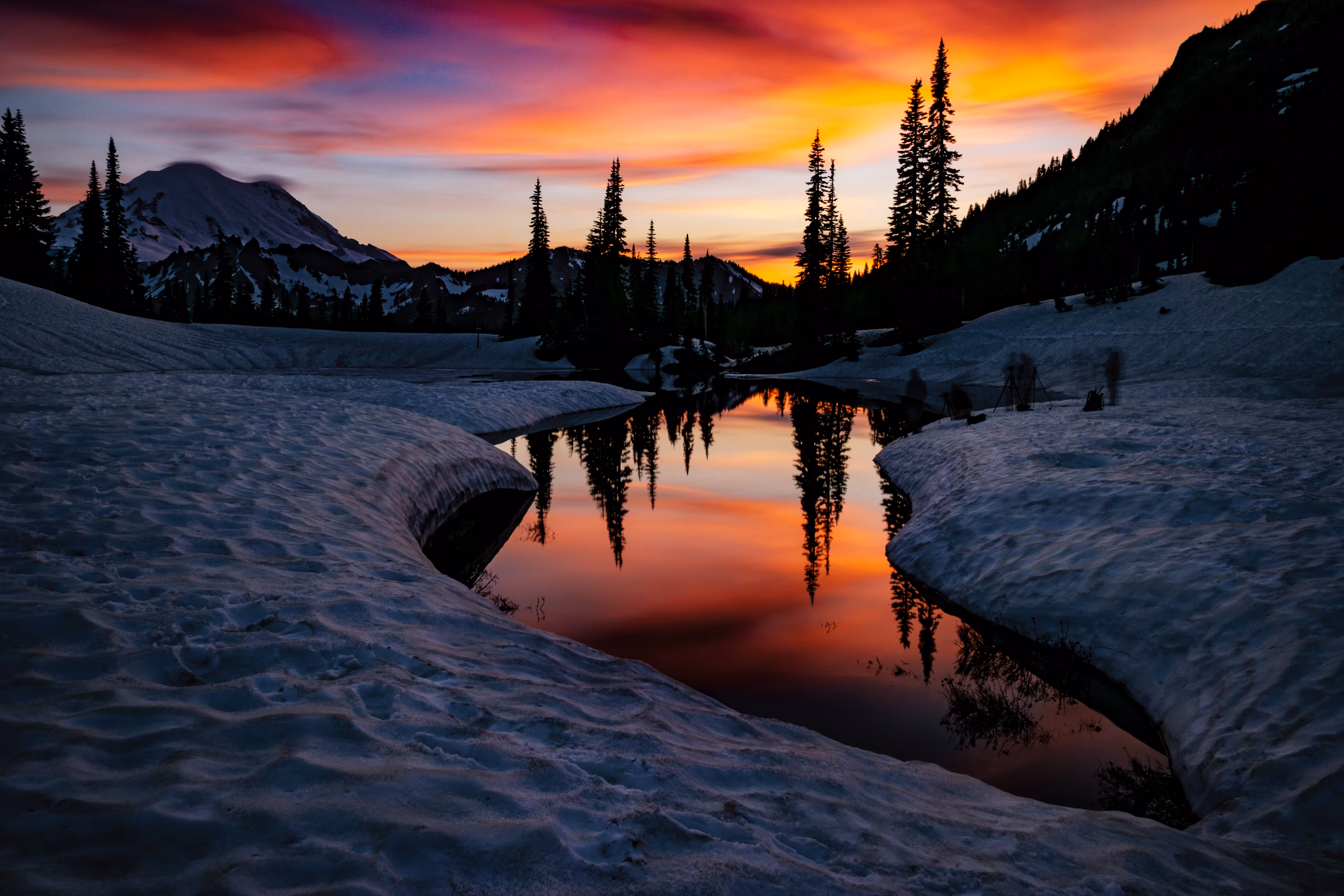 Sunset on Lake Tipsoo