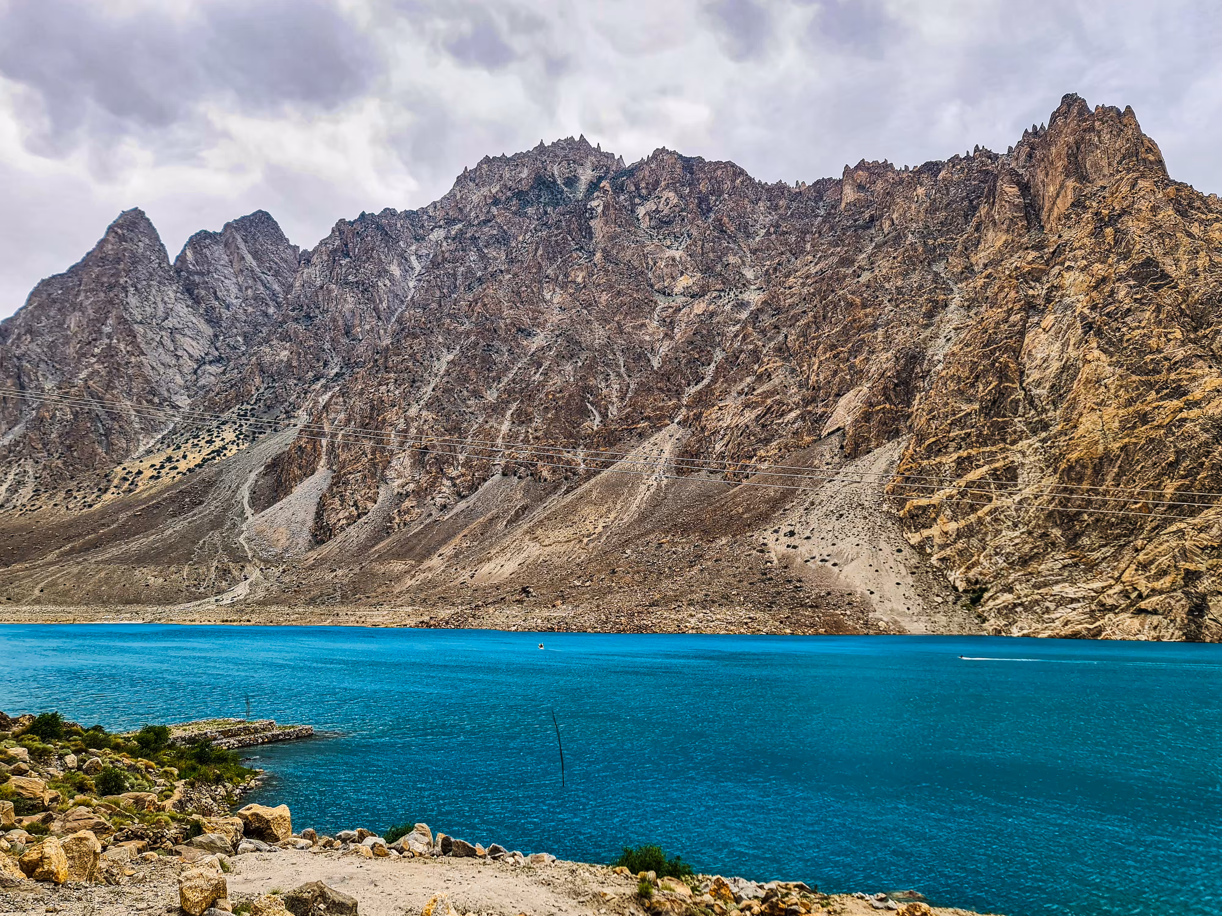 Attabad Lake Pakistan. 🌊⛰️🇵🇰❤️