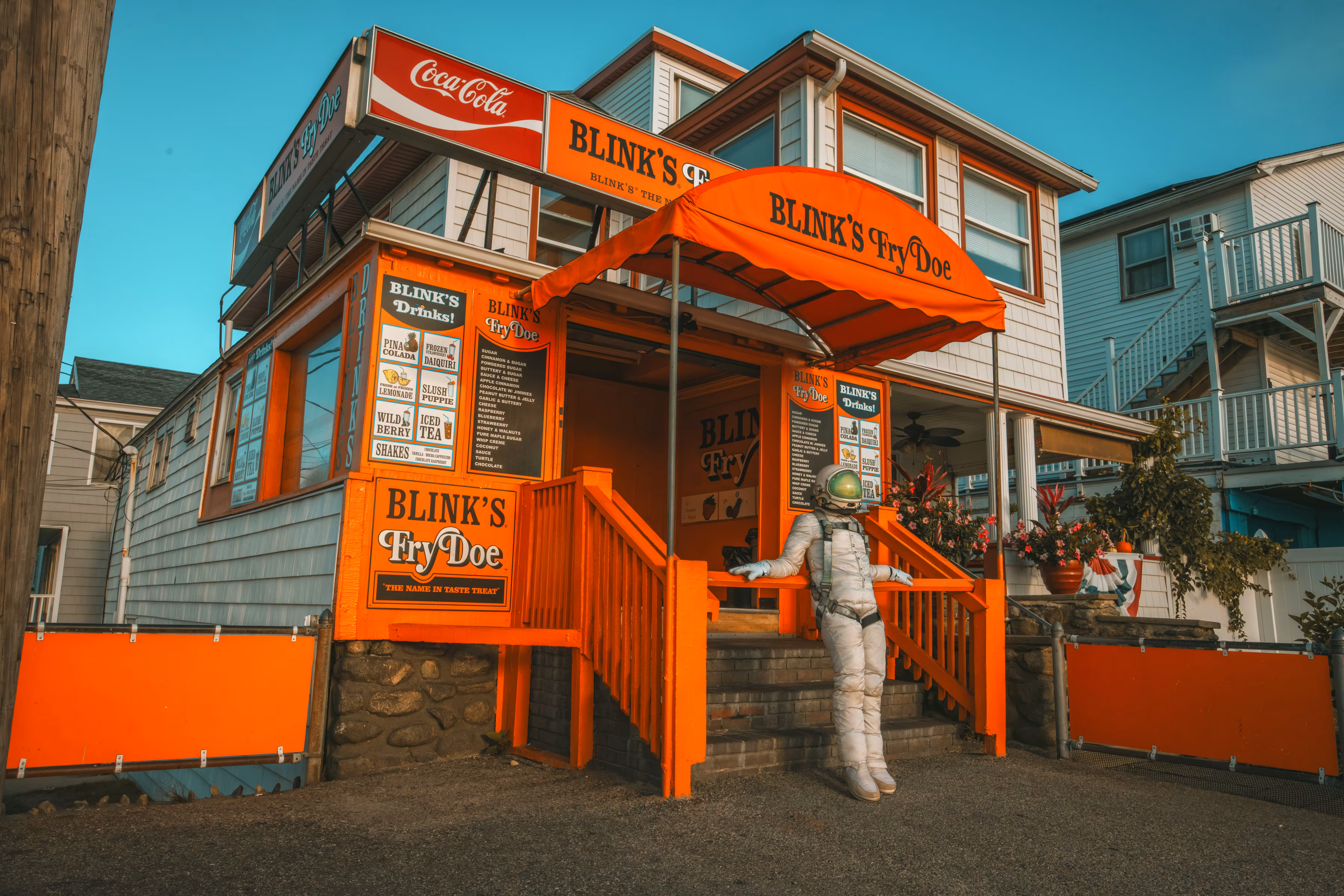 Rodeo posts: Blinks Fry Doe